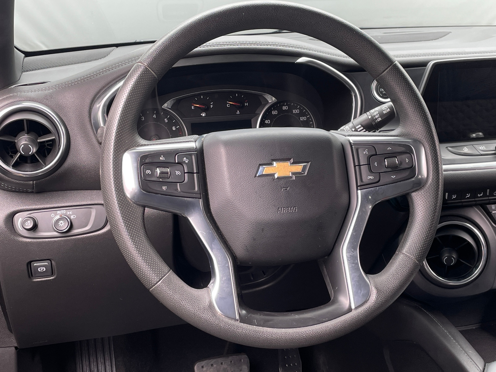 Thumbnail: 2022 Chevrolet Blazer - 5