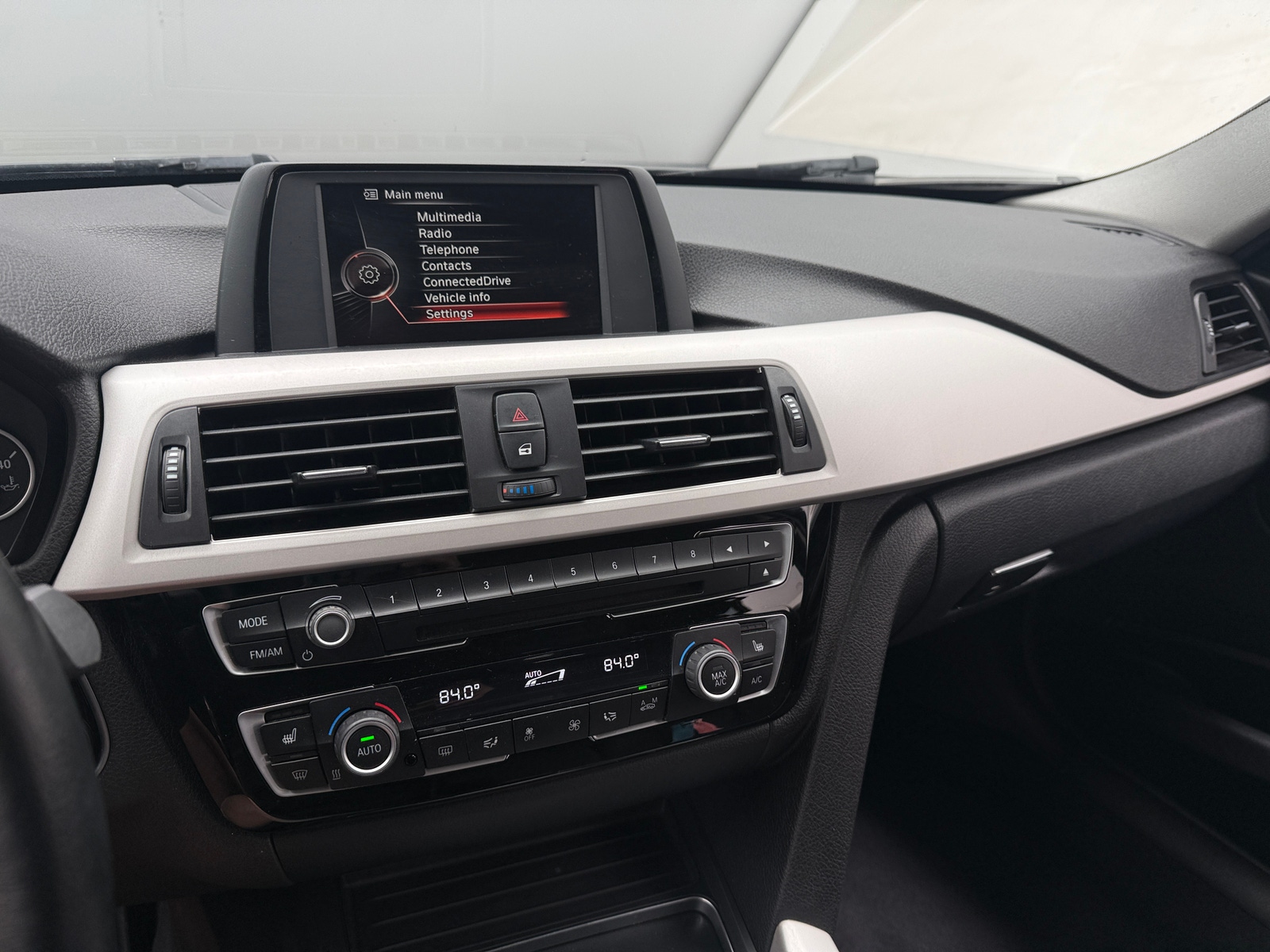 Thumbnail: 2017 BMW 3 Series - 3