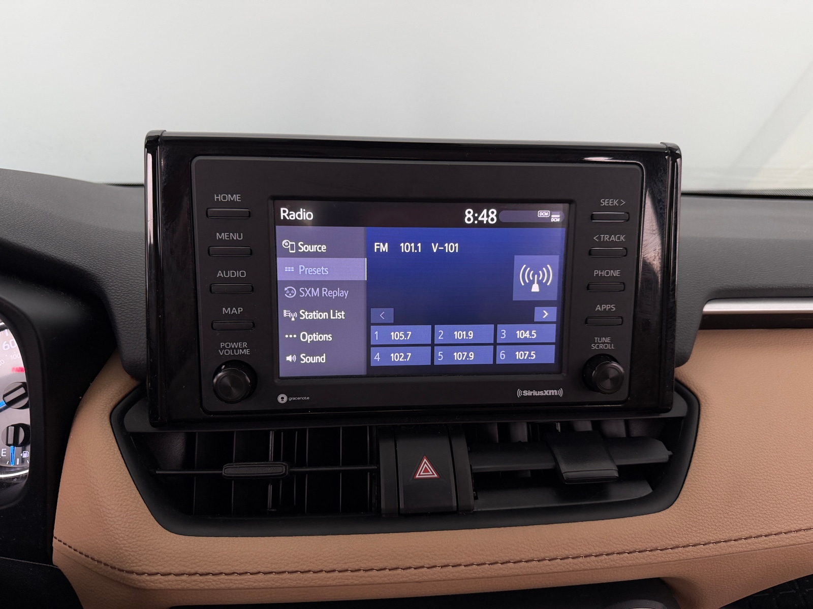 Thumbnail: 2022 Toyota RAV4 - 4