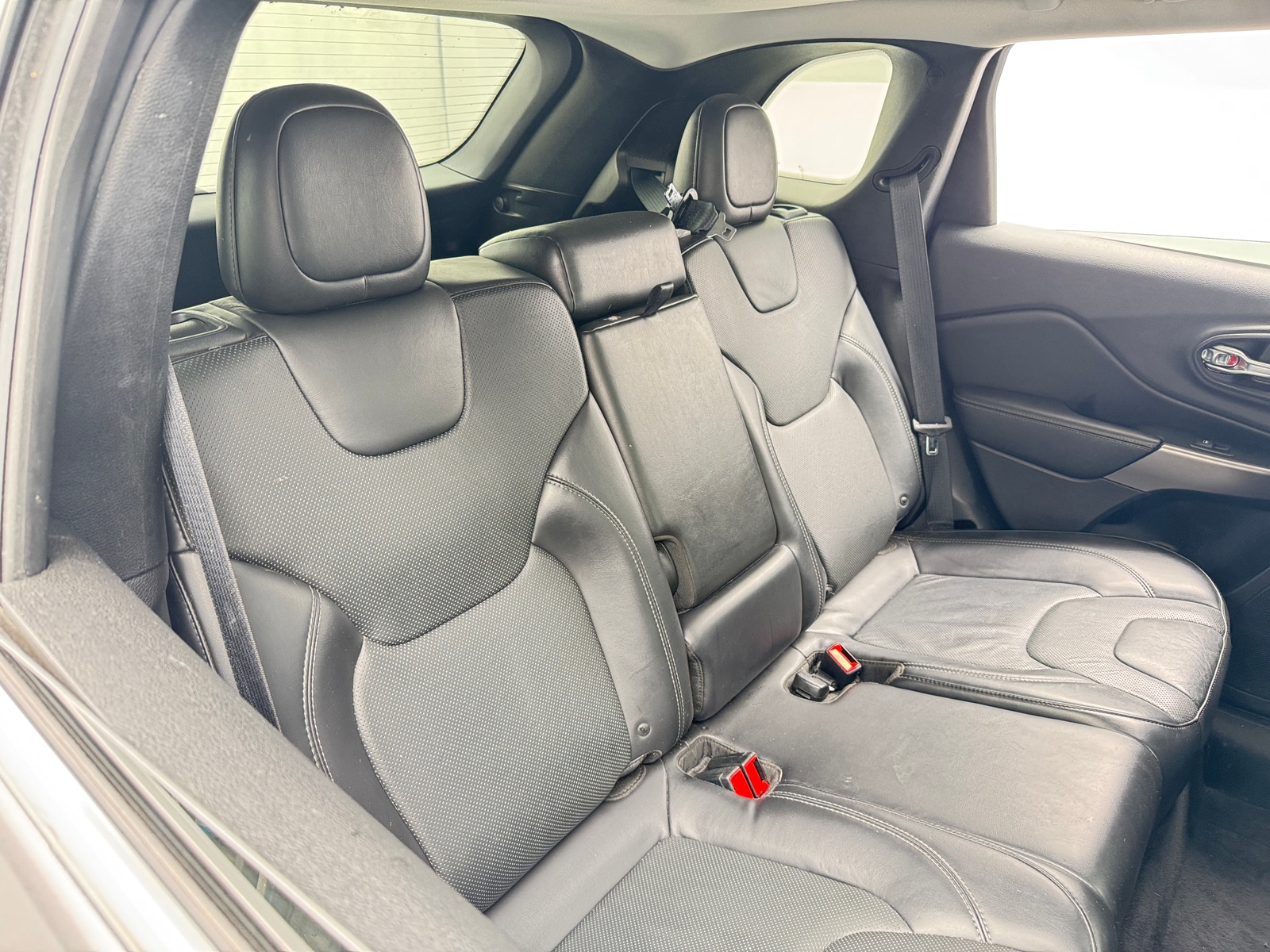 Thumbnail: 2019 Jeep Cherokee - 5