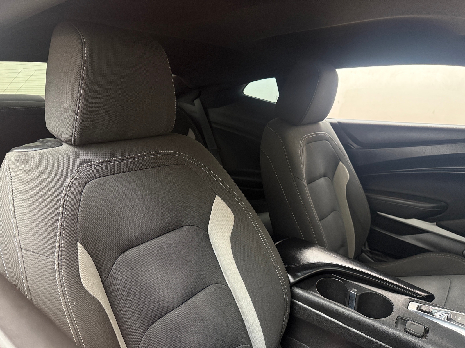 Thumbnail: 2019 Chevrolet Camaro - 2