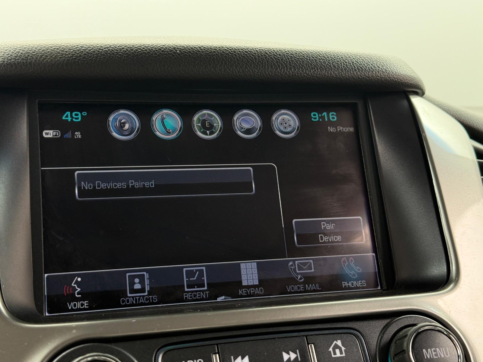Thumbnail: 2018 Chevrolet Suburban - 3