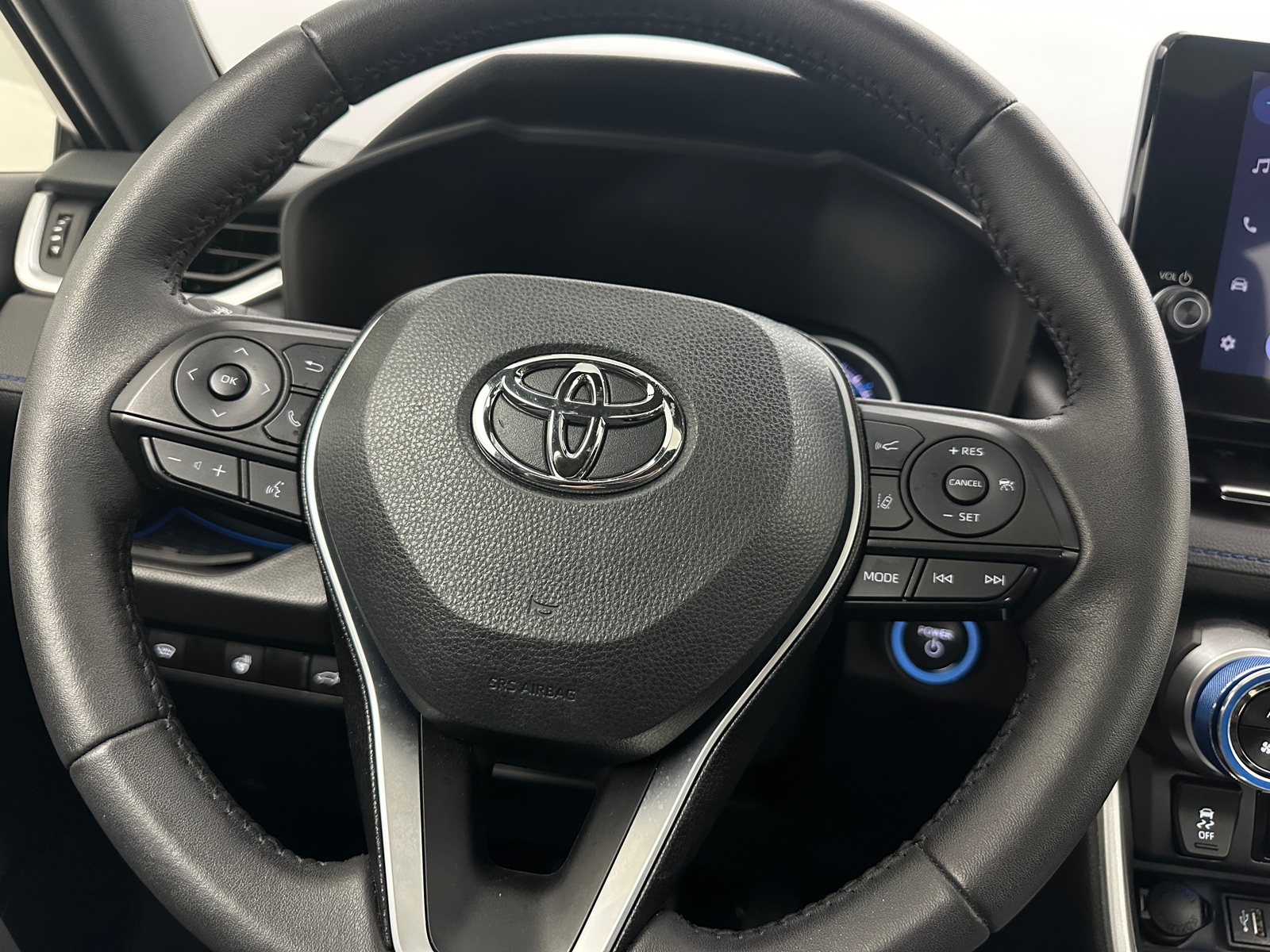 Thumbnail: 2023 Toyota RAV4 - 4