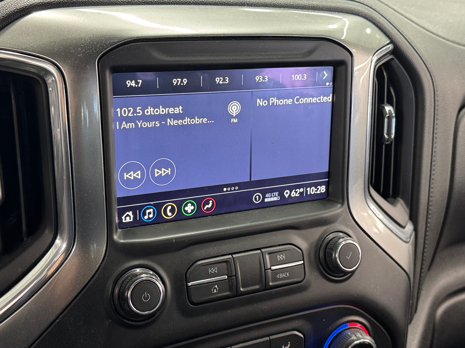 Thumbnail: 2020 Chevrolet Silverado 1500 - 4