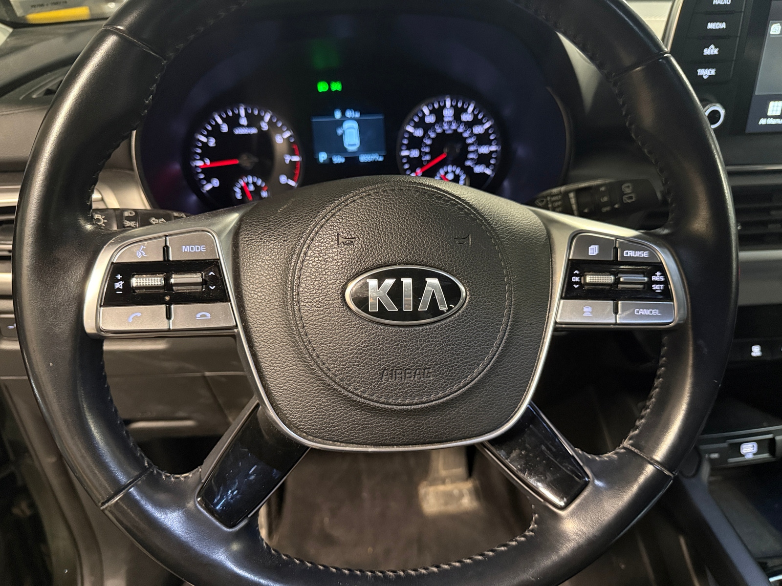 Thumbnail: 2020 Kia Telluride - 4
