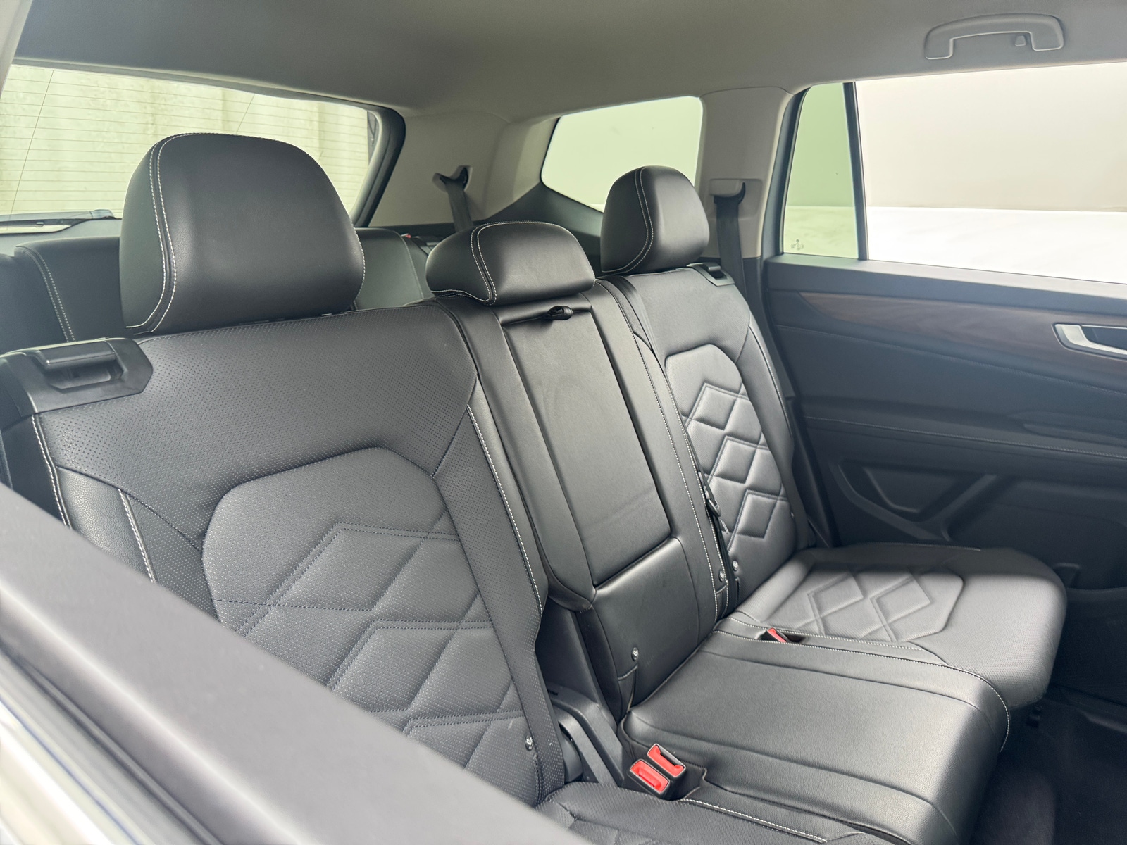 Thumbnail: 2024 Volkswagen Atlas - 5