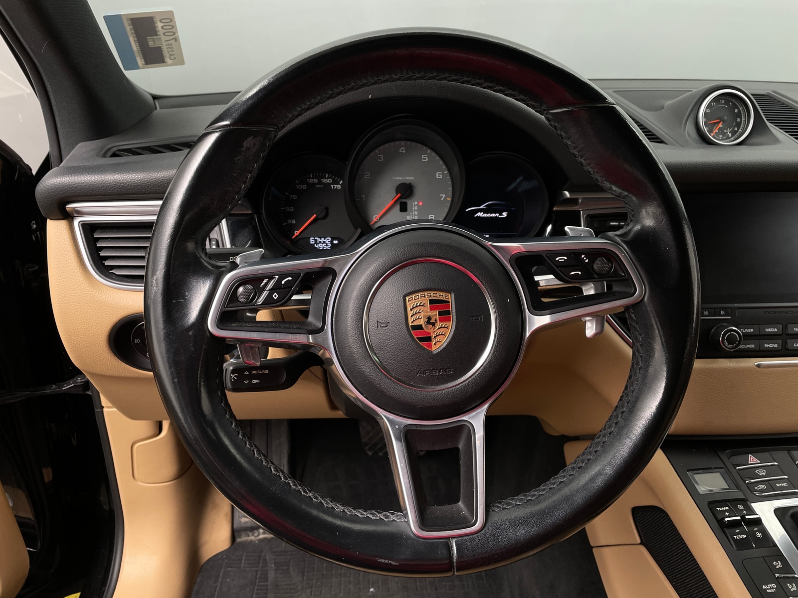 Thumbnail: 2017 Porsche Macan - 4
