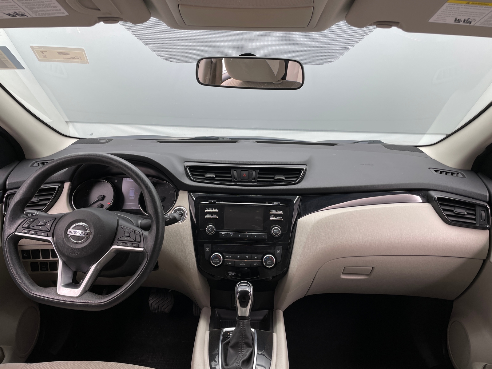 Thumbnail: 2018 Nissan Rogue Sport - 3