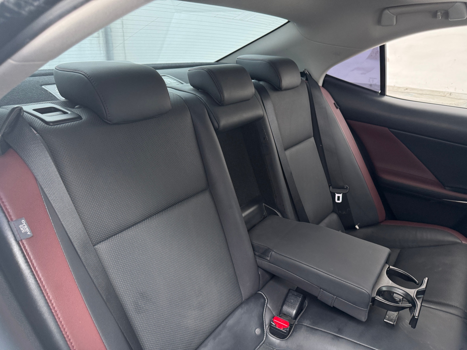 Thumbnail: 2018 Lexus IS - 5