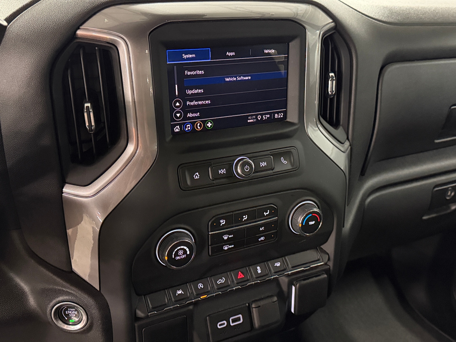 Thumbnail: 2024 Chevrolet Silverado 1500 - 4