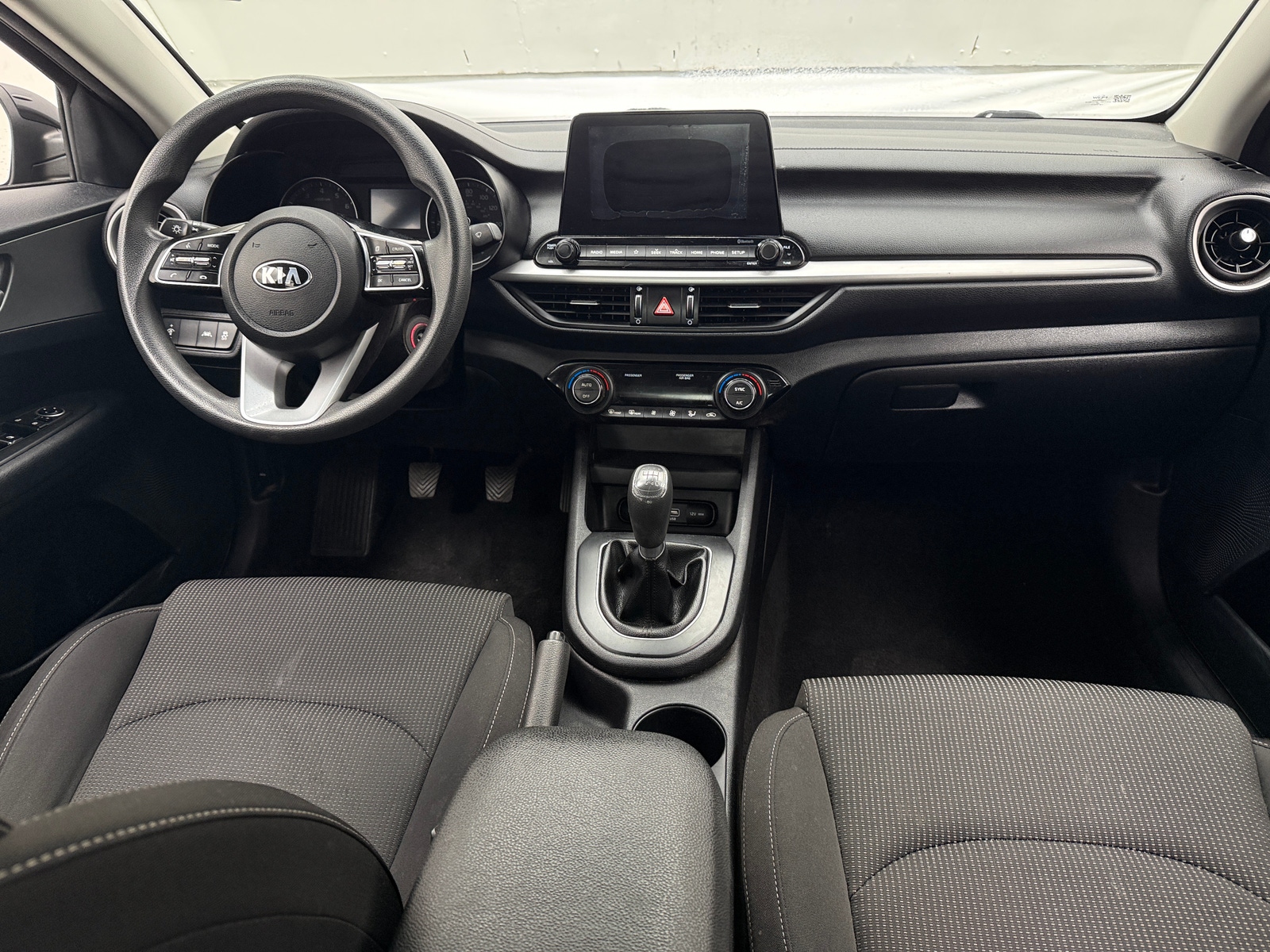 Thumbnail: 2019 Kia Forte - 3