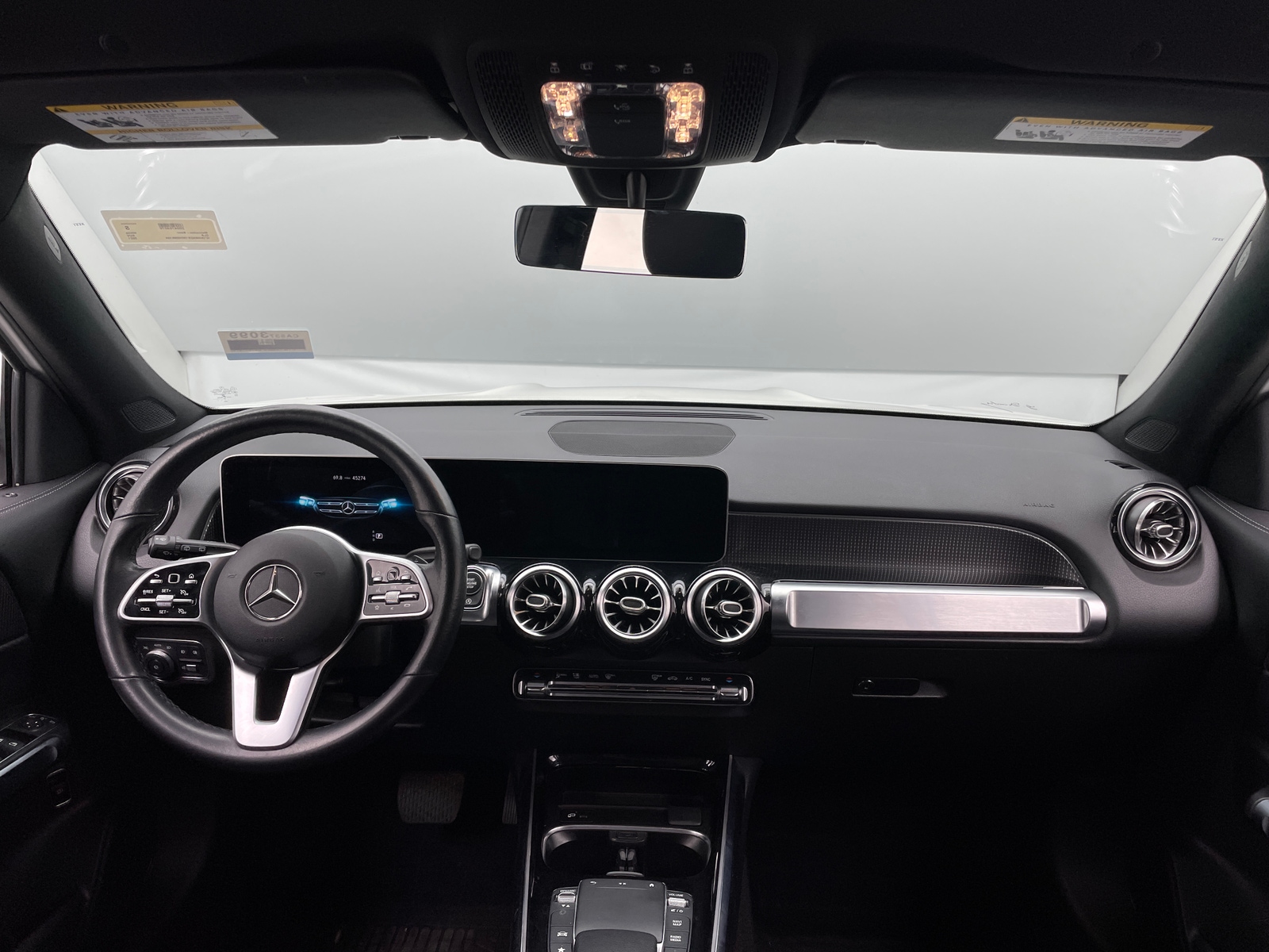 Thumbnail: 2021 Mercedes-Benz GLB - 2