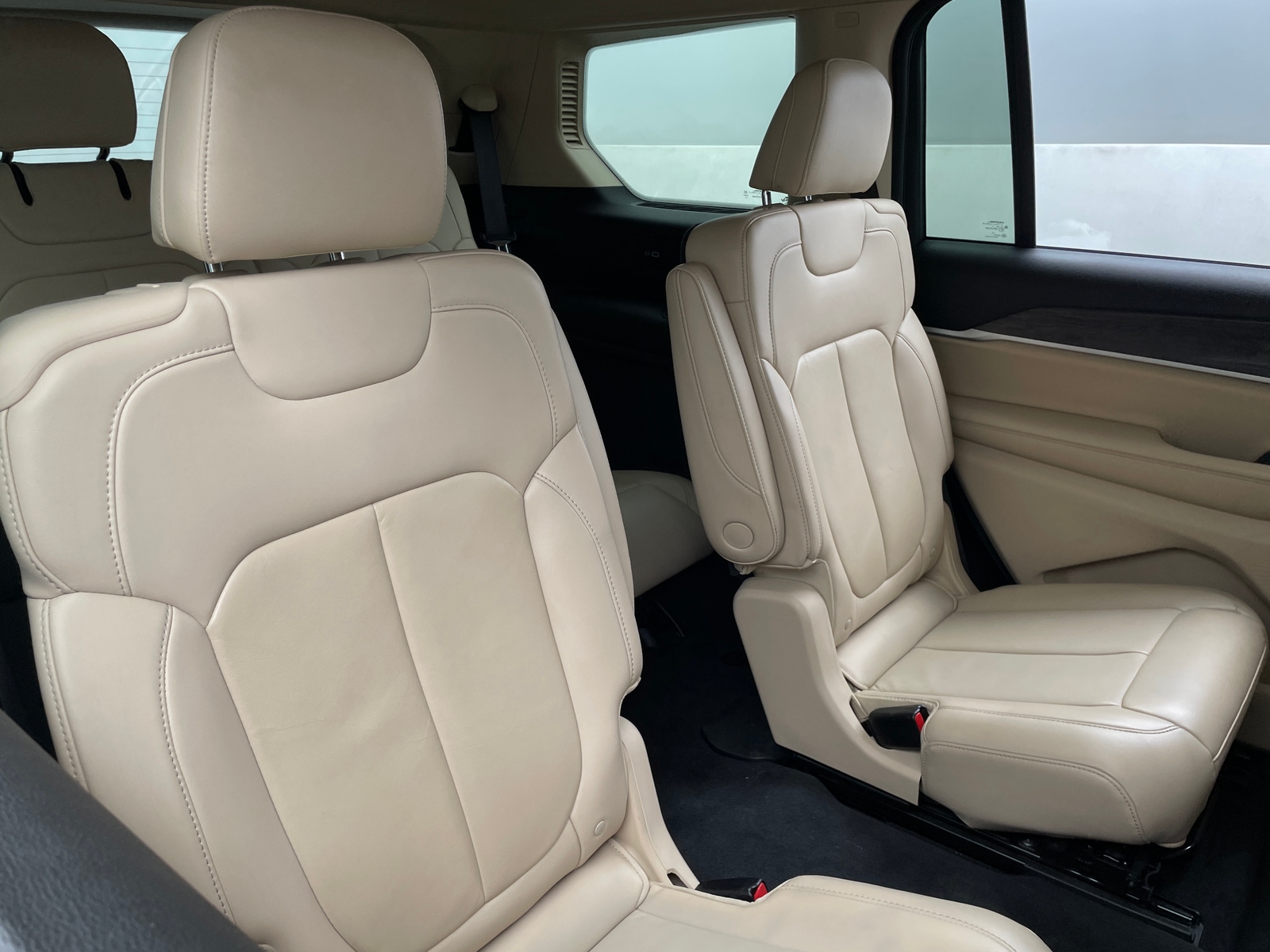 Thumbnail: 2021 Jeep Grand Cherokee L - 5