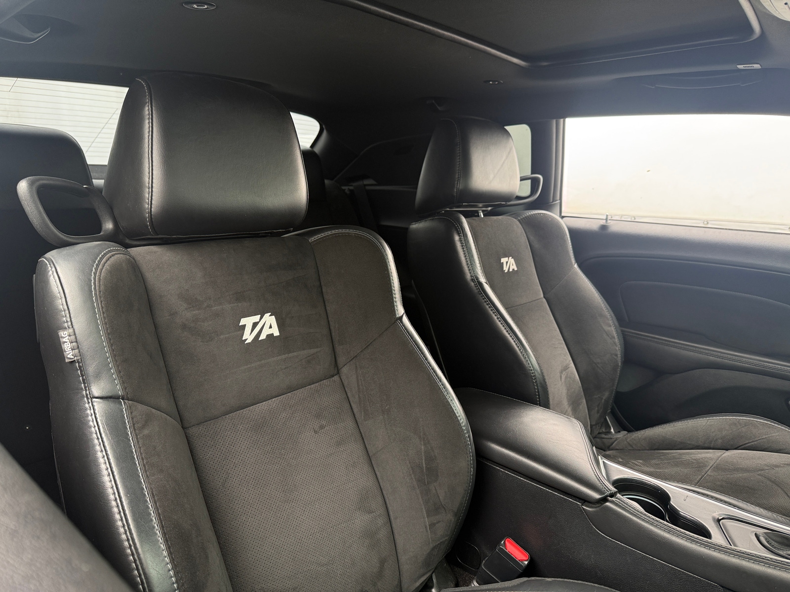 Thumbnail: 2018 Dodge Challenger - 2