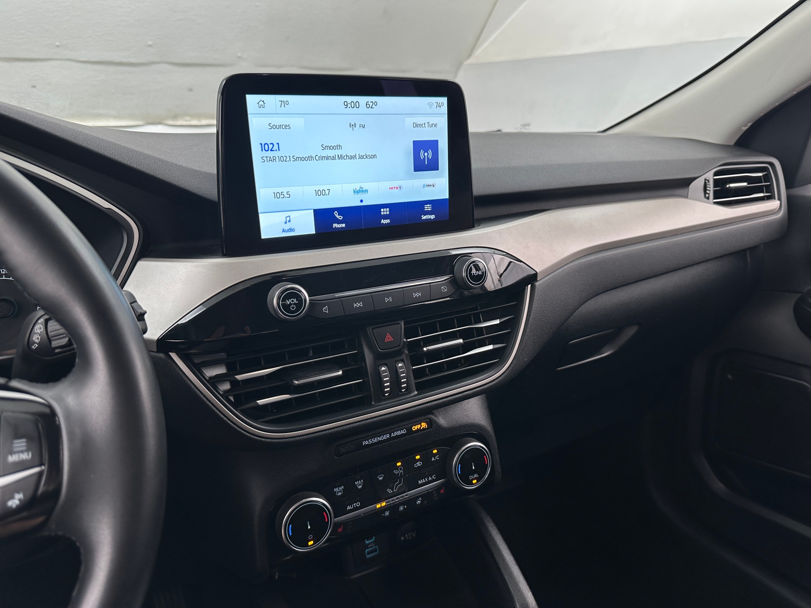Thumbnail: 2022 Ford Escape - 4