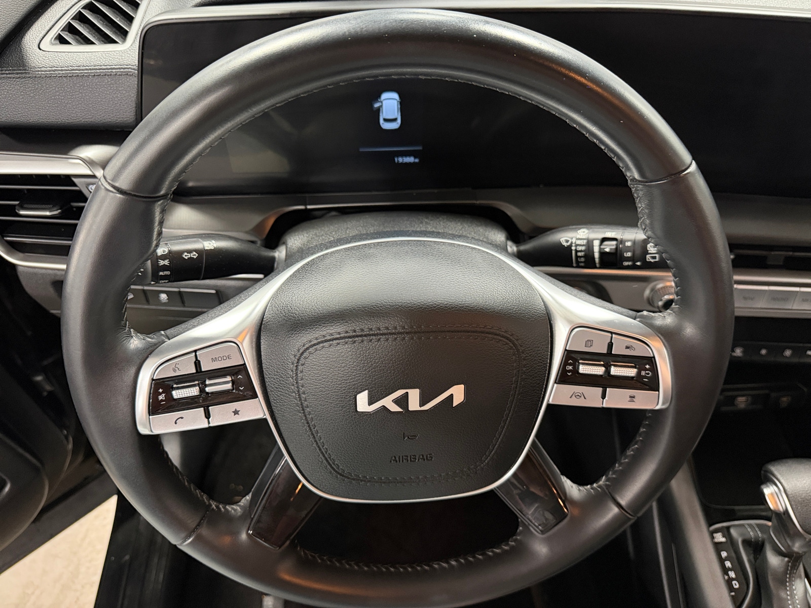 Thumbnail: 2023 Kia Telluride - 4