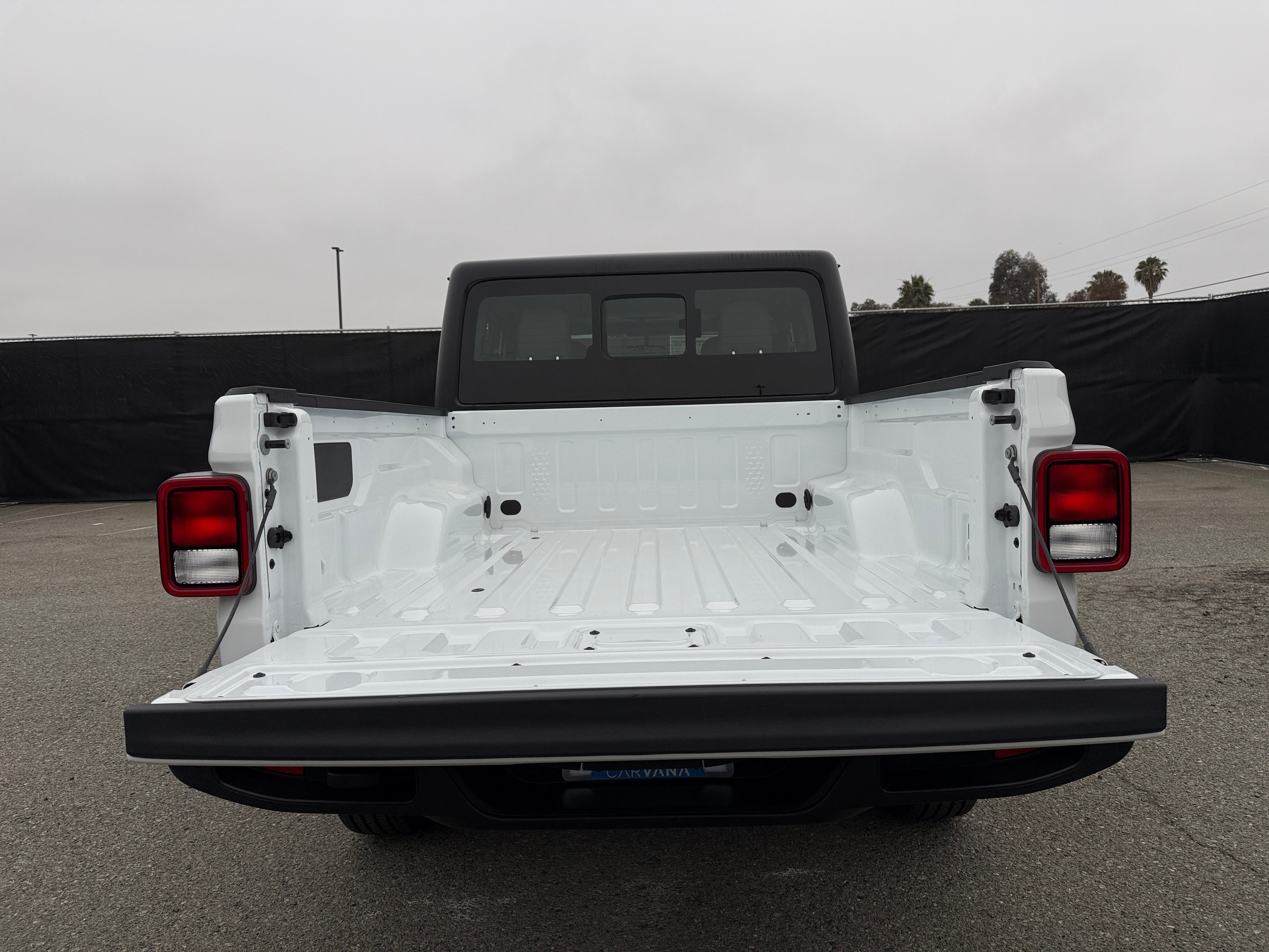 2026 Jeep Gladiator Sport Auto's photo