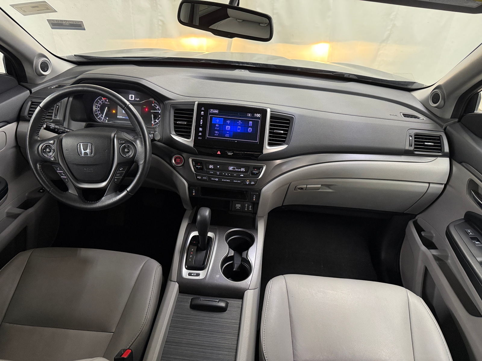 Thumbnail: 2017 Honda Pilot - 2