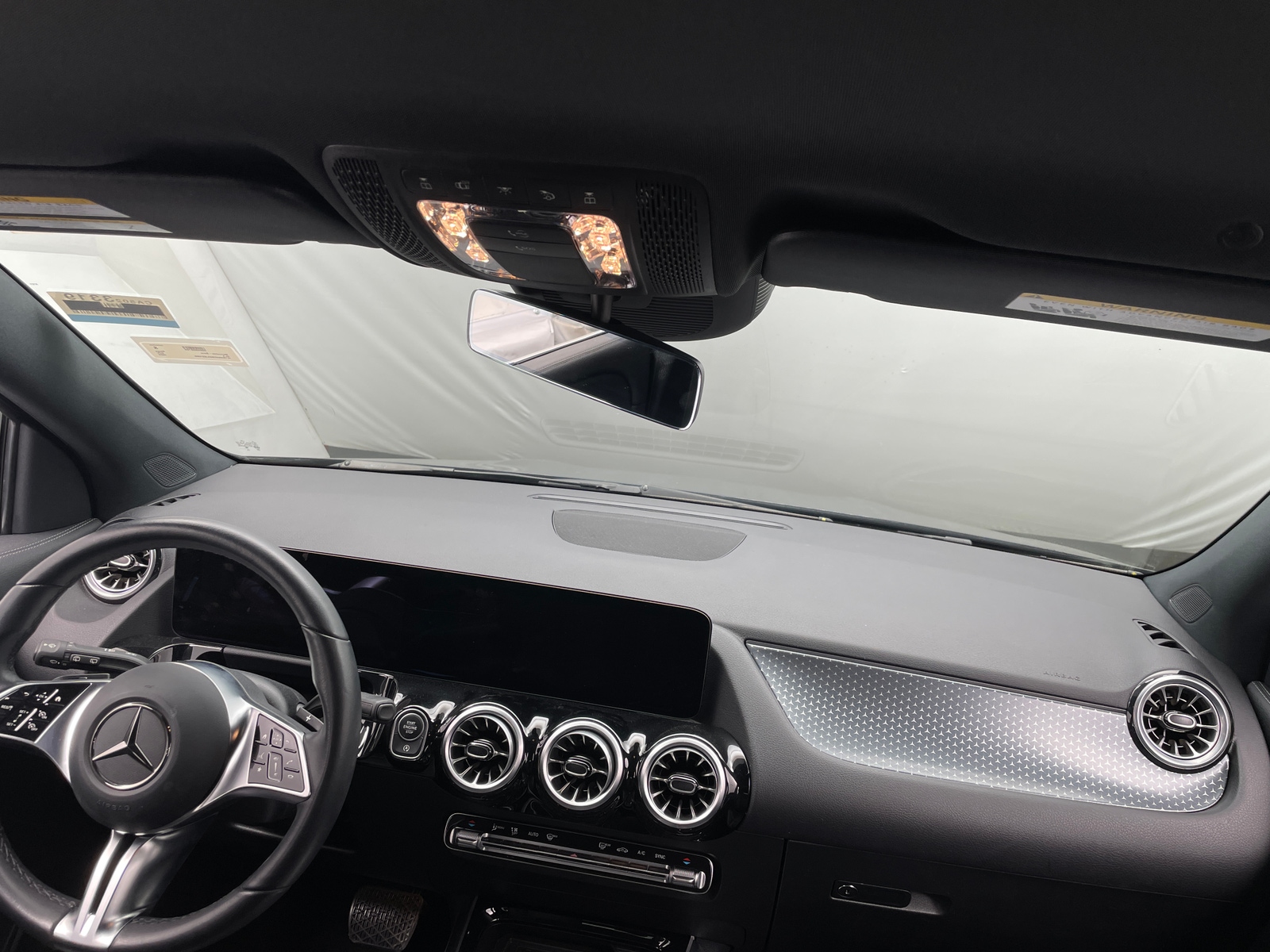 Thumbnail: 2025 Mercedes-Benz GLA - 2