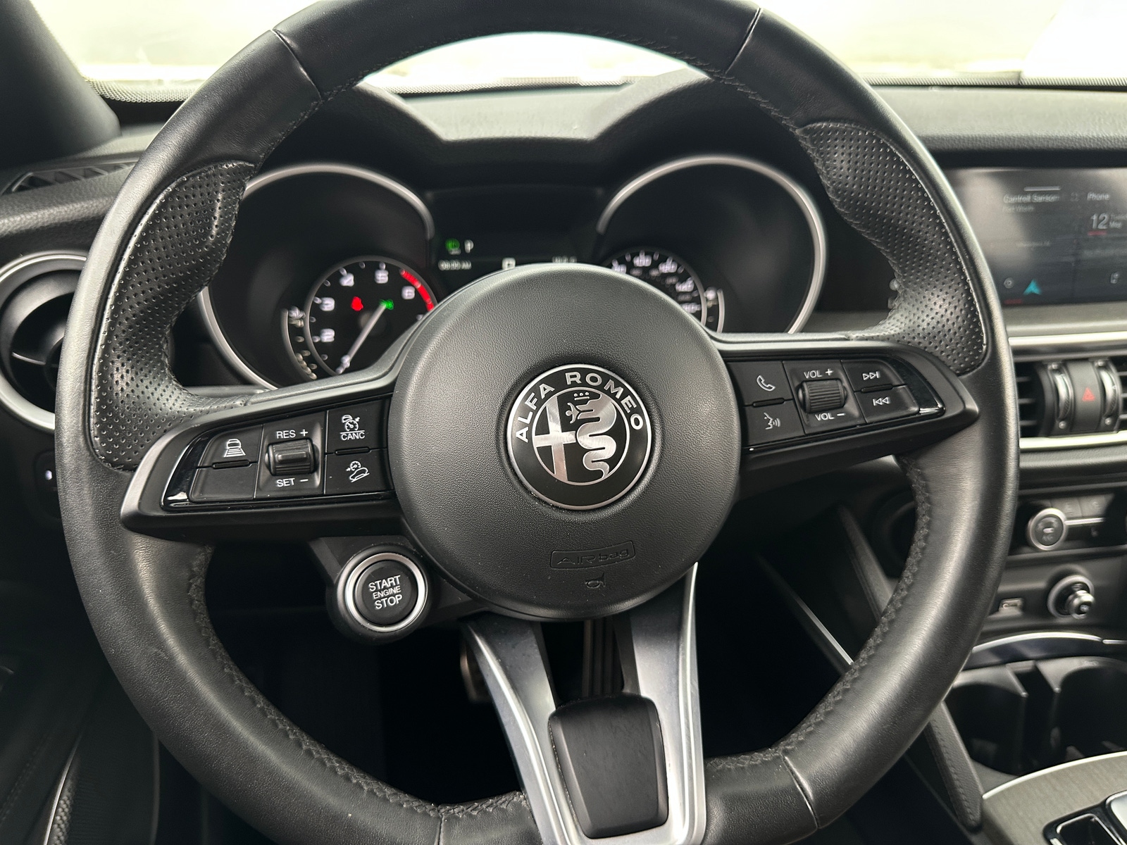 Thumbnail: 2022 Alfa Romeo Stelvio - 4