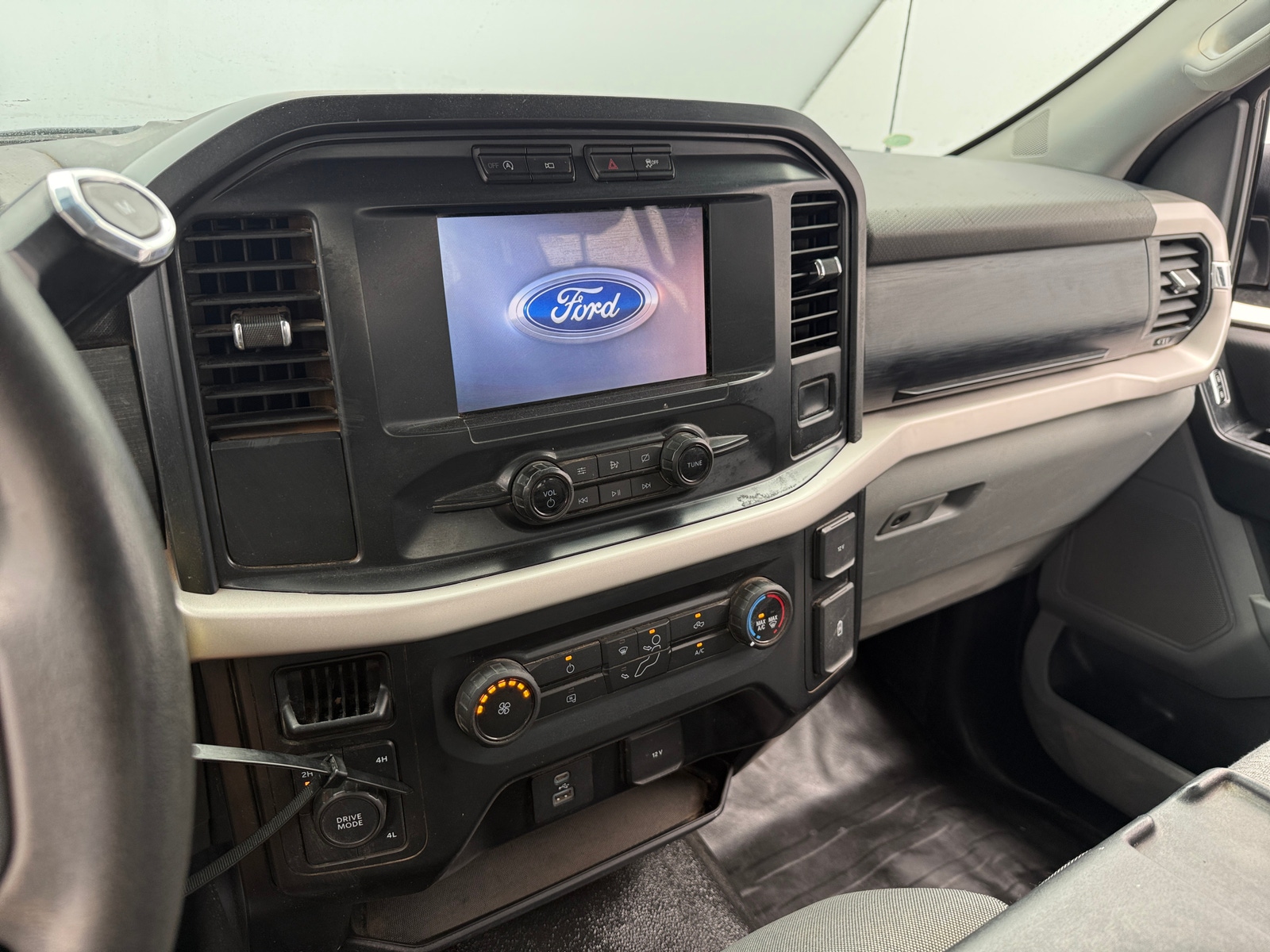 Thumbnail: 2021 Ford Econoline - 4