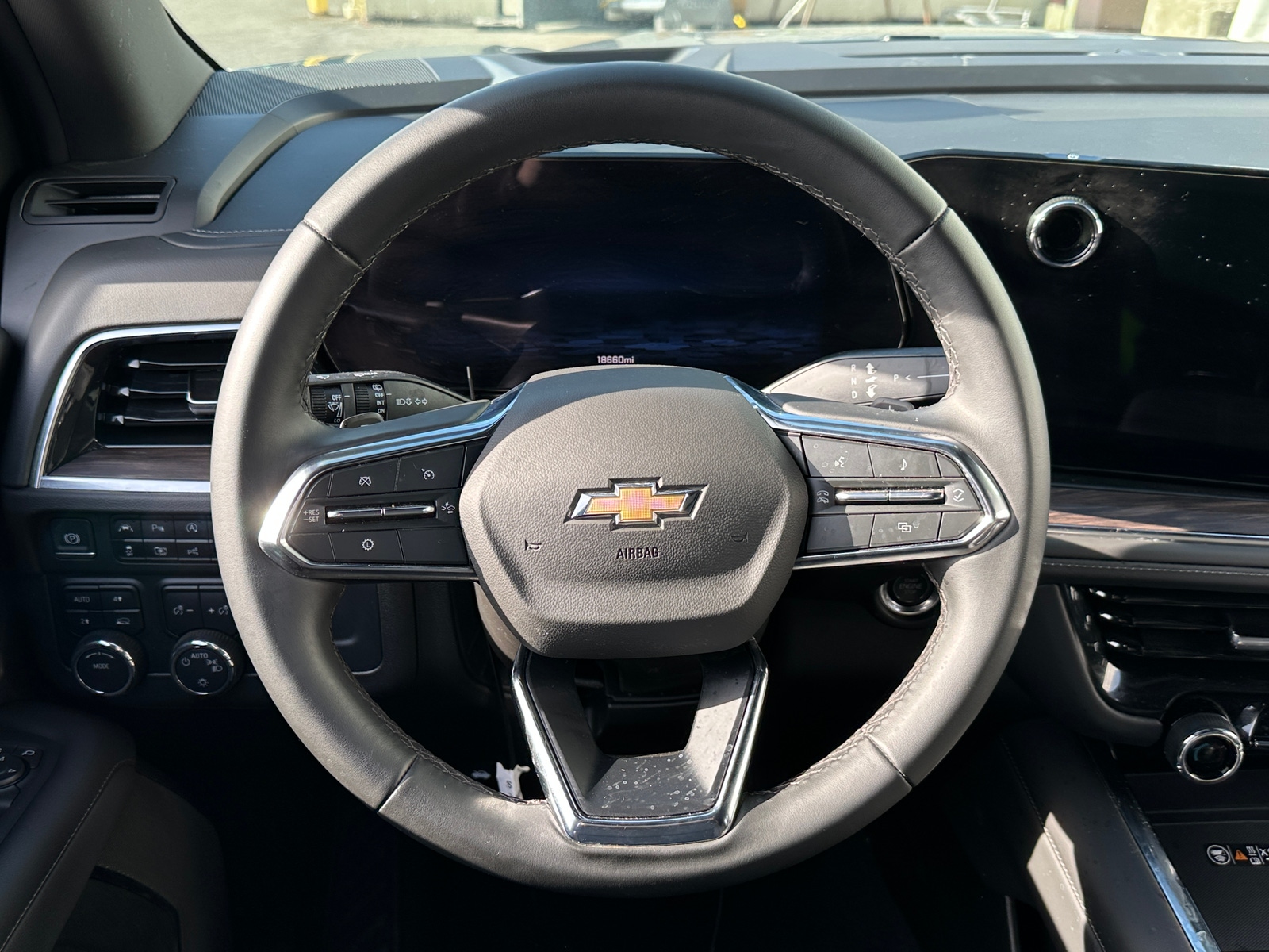 Thumbnail: 2025 Chevrolet Tahoe - 4