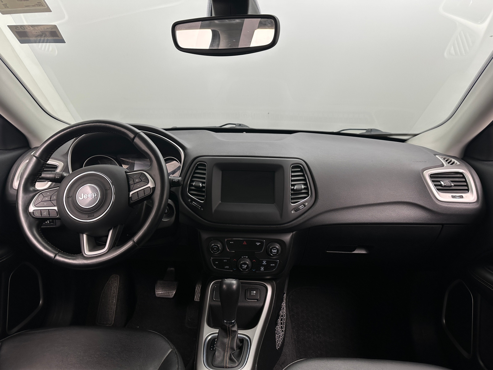 Thumbnail: 2019 Jeep Compass - 3