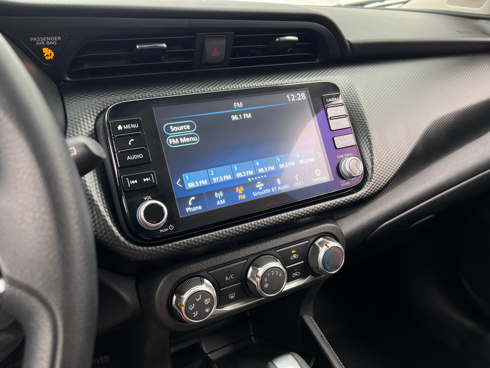 Thumbnail: 2024 Nissan Kicks - 4