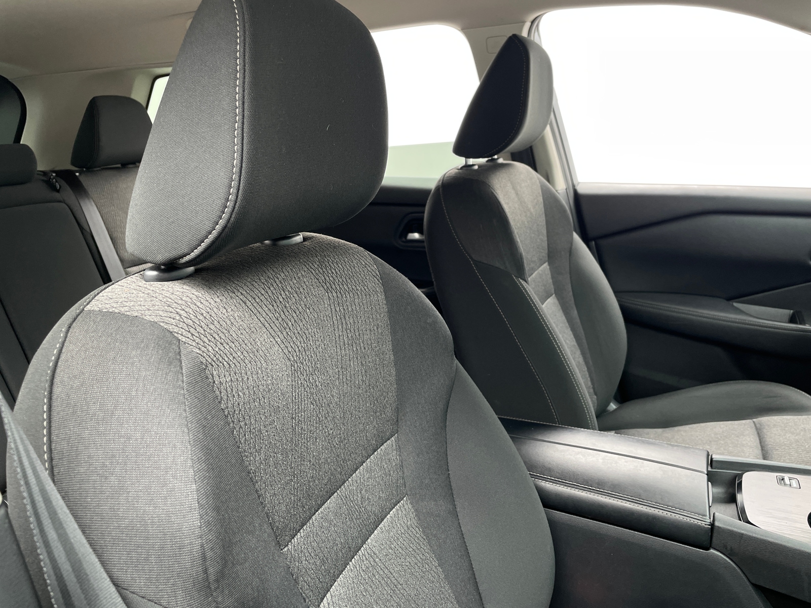 Thumbnail: 2025 Nissan Rogue - 2