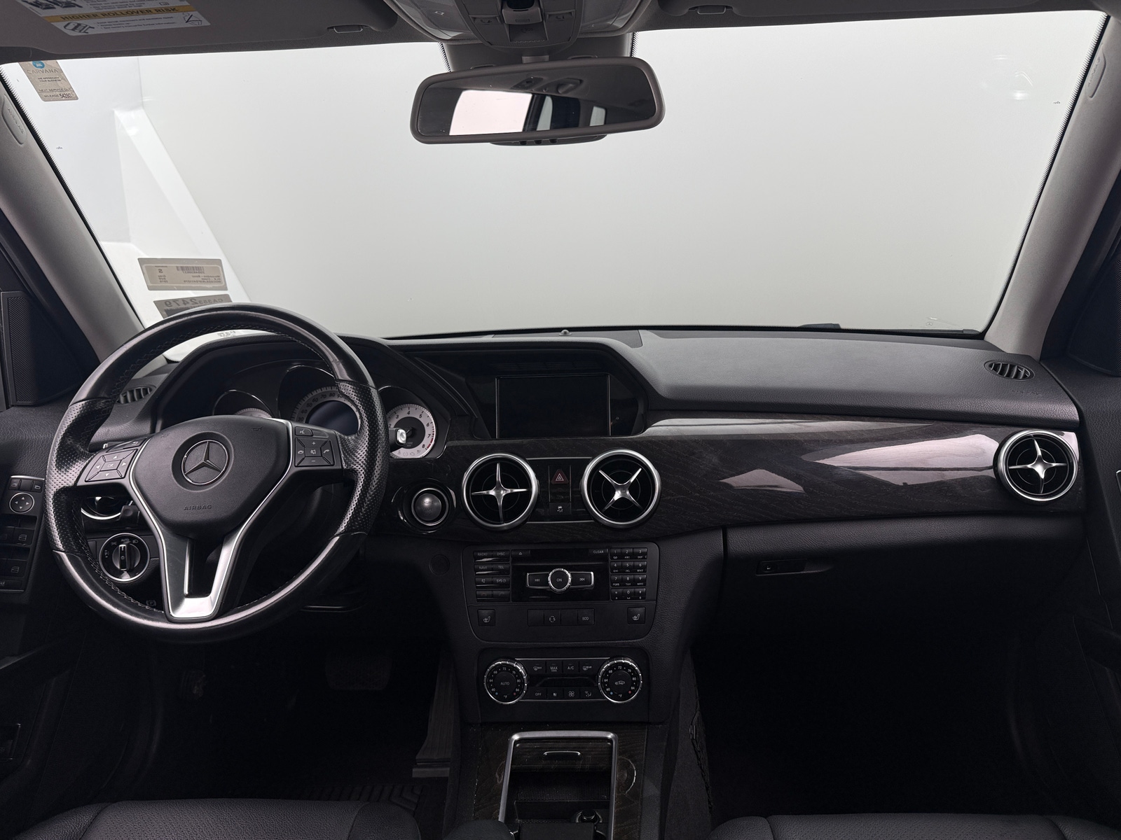 Thumbnail: 2015 Mercedes-Benz GLK - 2
