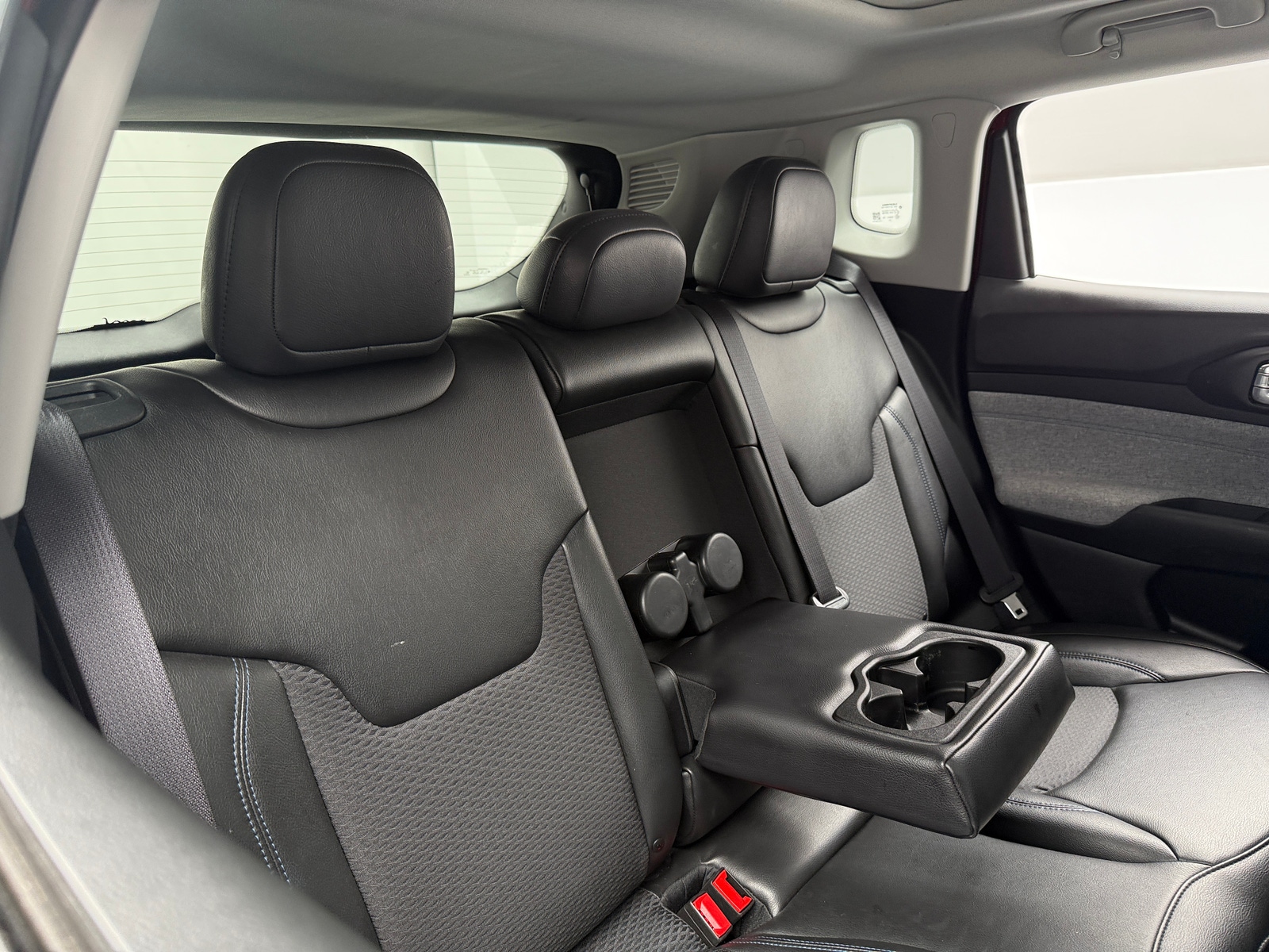Thumbnail: 2022 Jeep Compass - 6