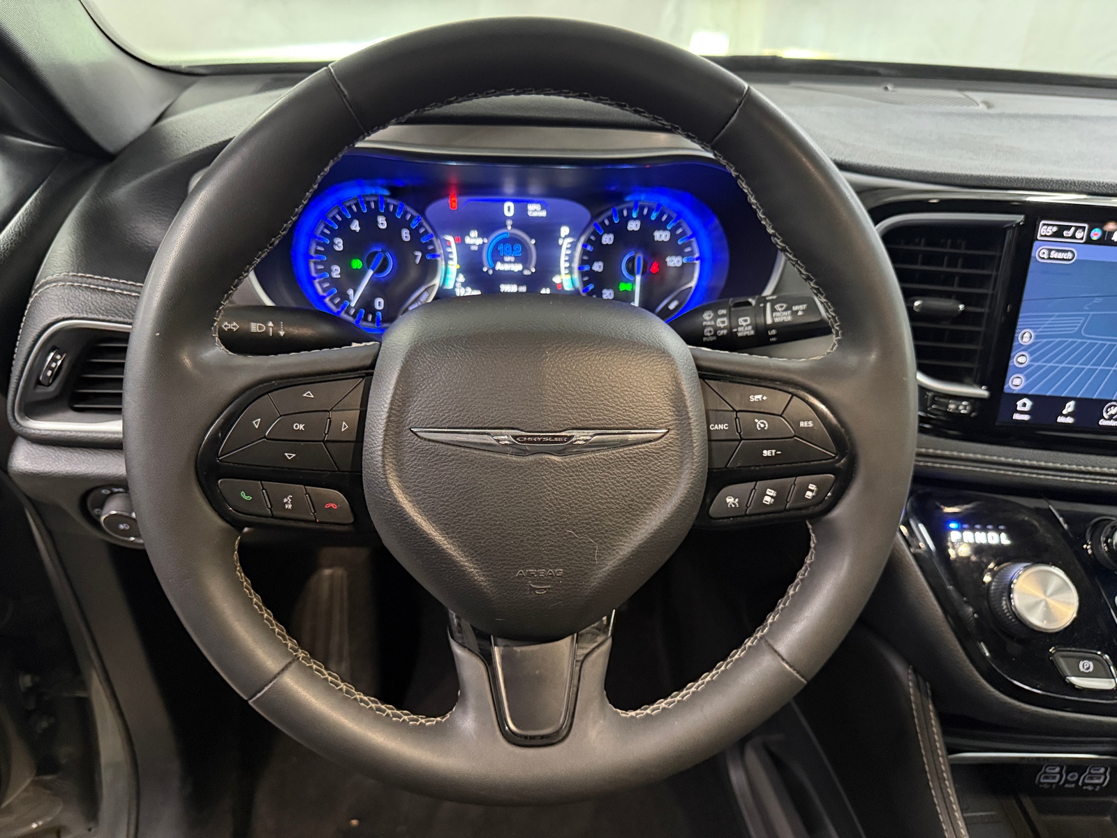 Thumbnail: 2022 Chrysler Pacifica - 4
