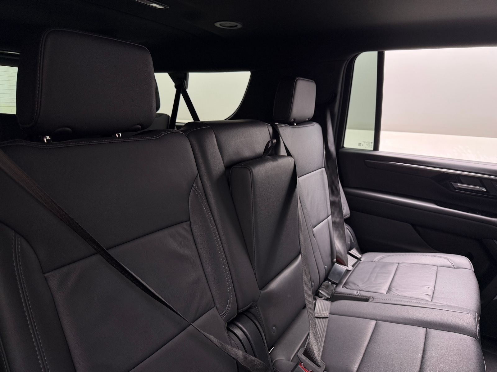 Thumbnail: 2025 Chevrolet Suburban - 5