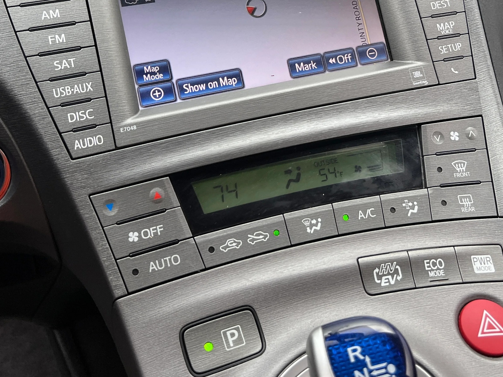 Thumbnail: 2014 Toyota Prius - 4