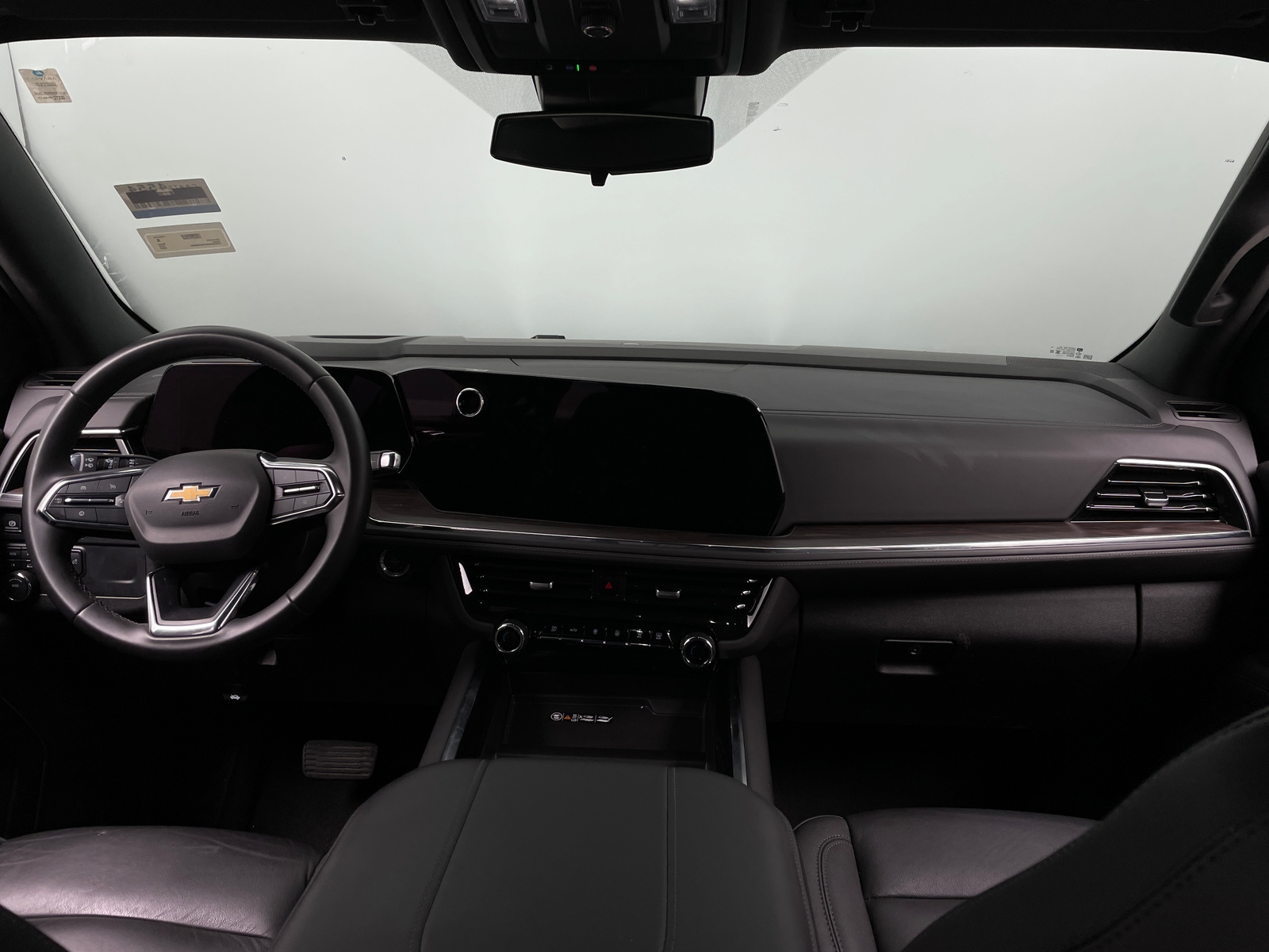 Thumbnail: 2025 Chevrolet Tahoe - 2