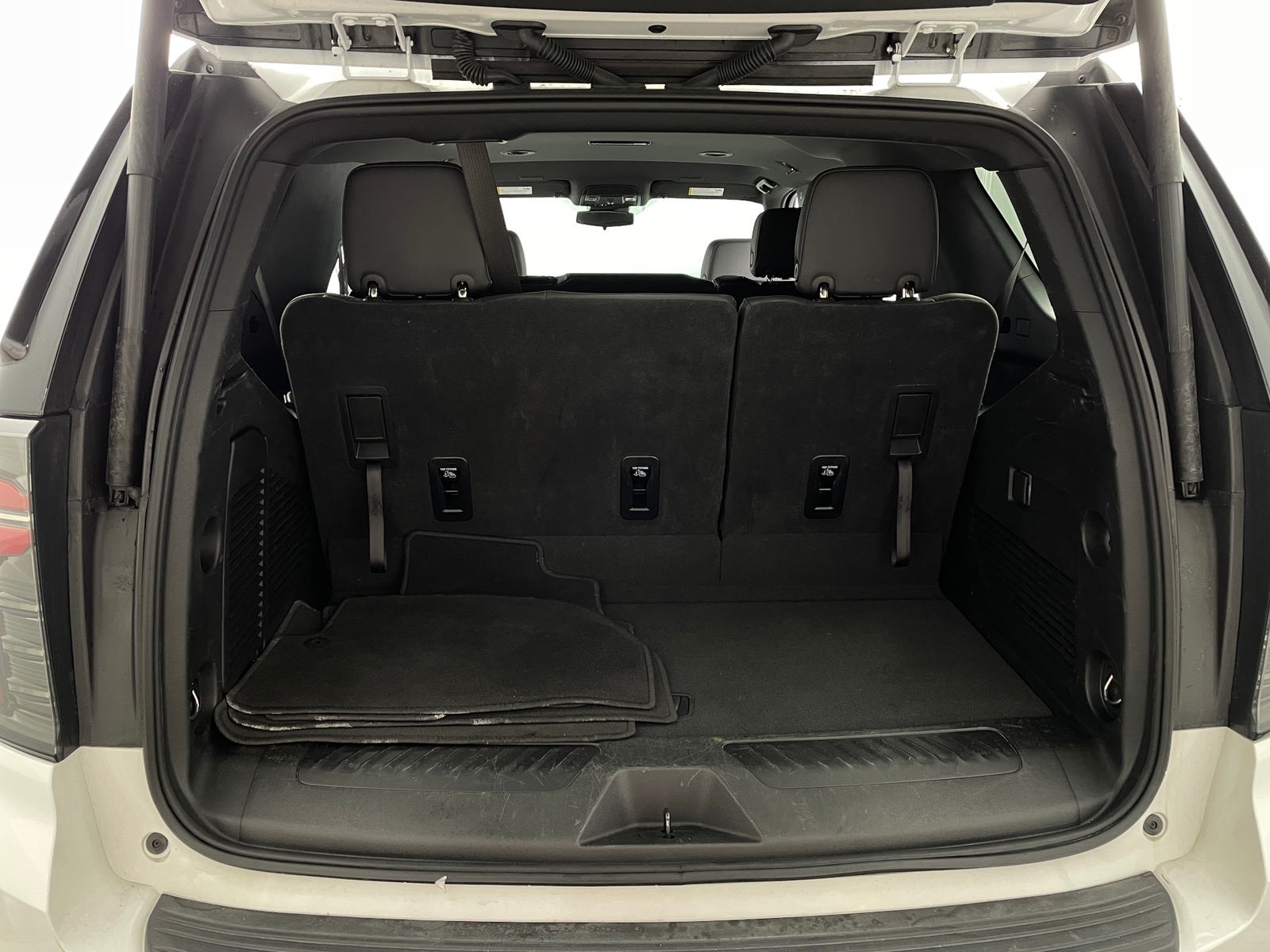 Thumbnail: 2025 Chevrolet Tahoe - 6