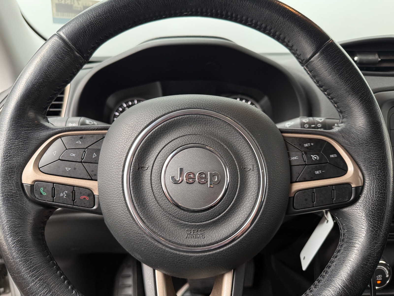 Thumbnail: 2015 Jeep Renegade - 5