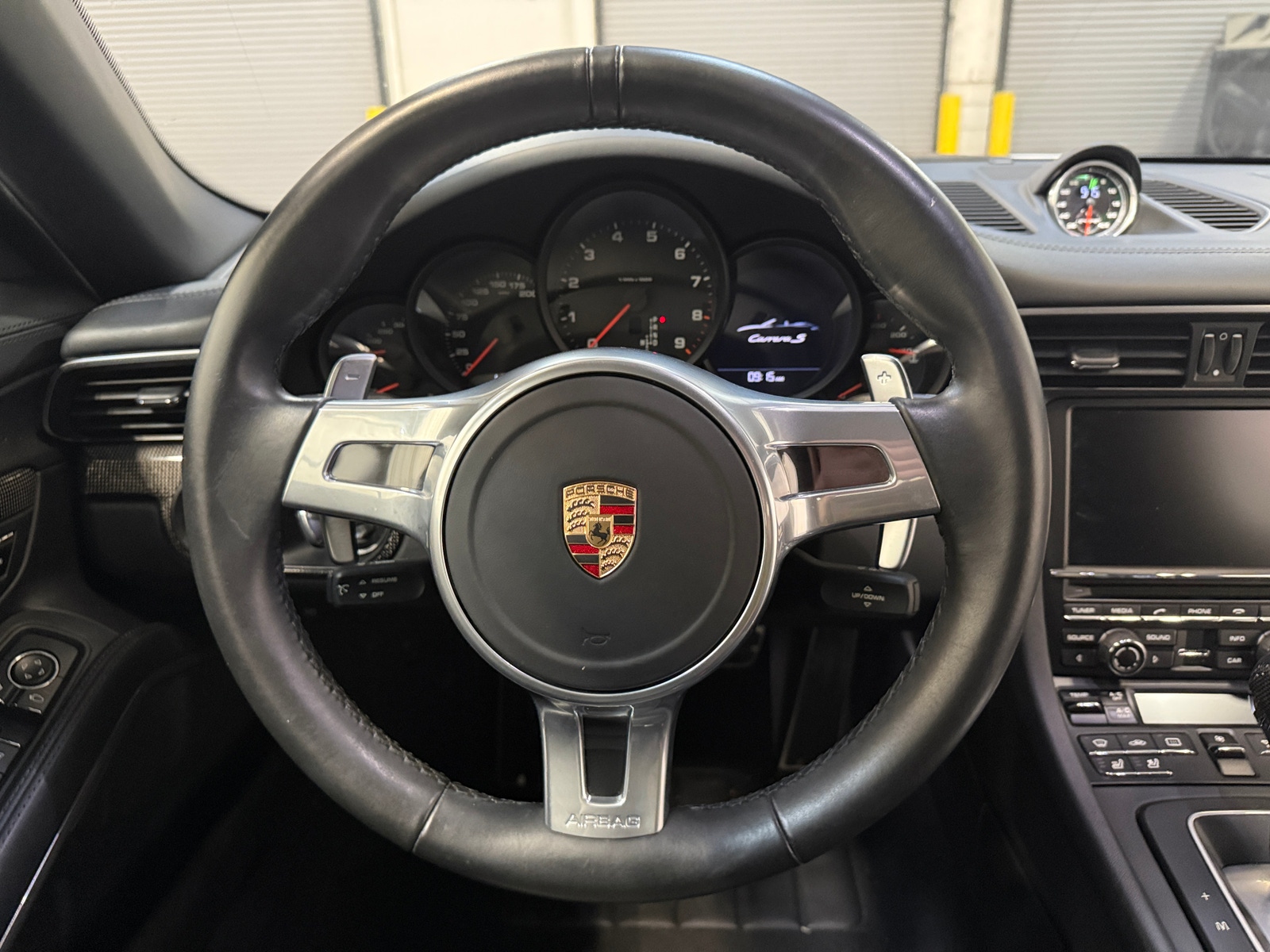 Thumbnail: 2014 Porsche 911 - 4