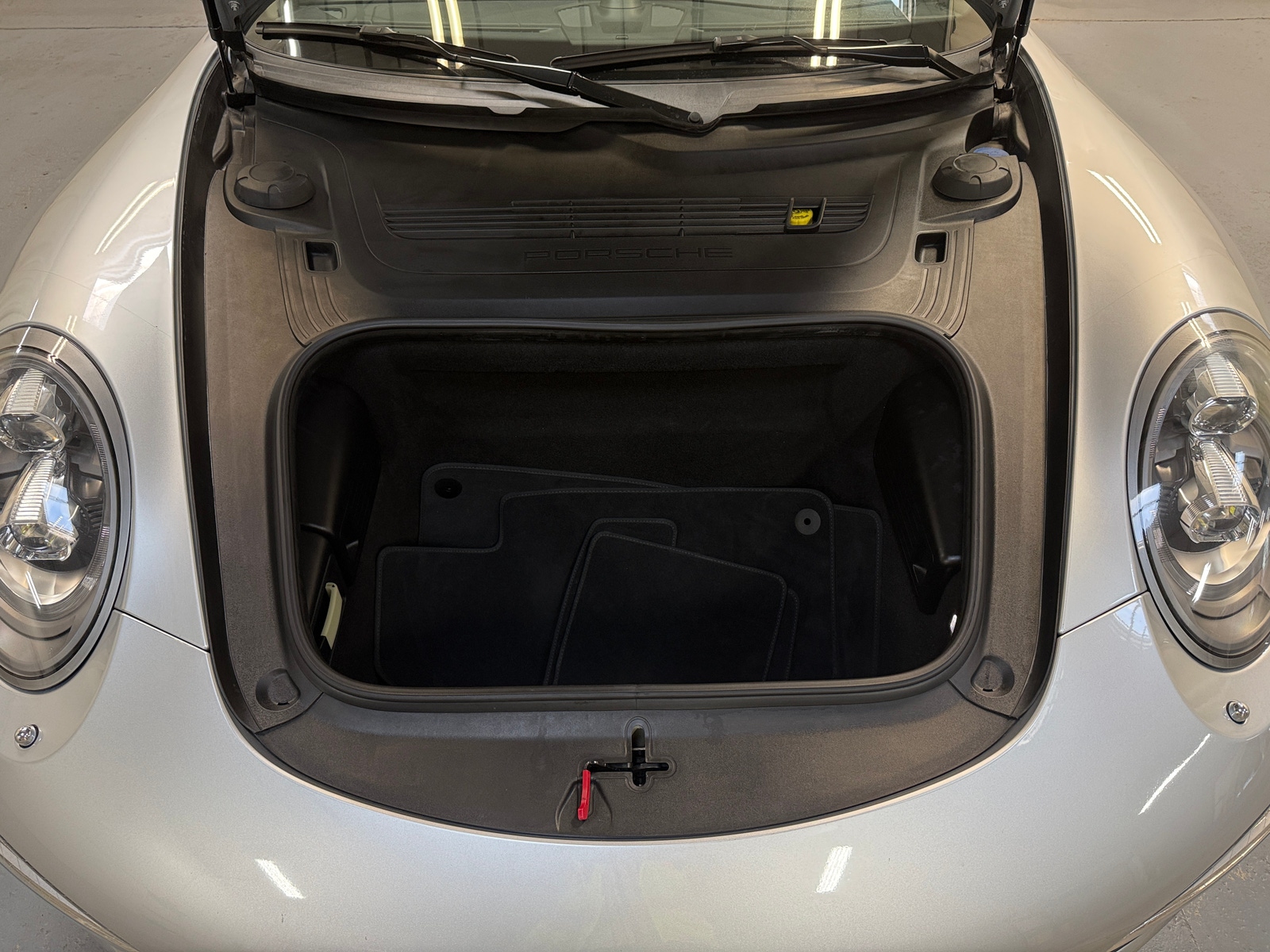 Thumbnail: 2014 Porsche 911 - 6