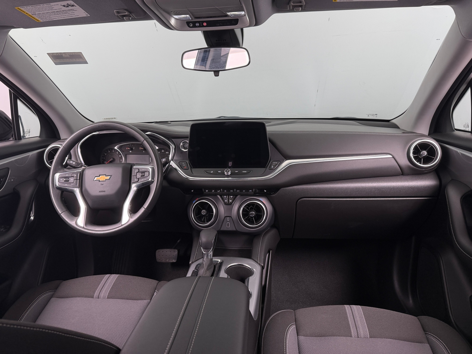 Thumbnail: 2025 Chevrolet Blazer - 3