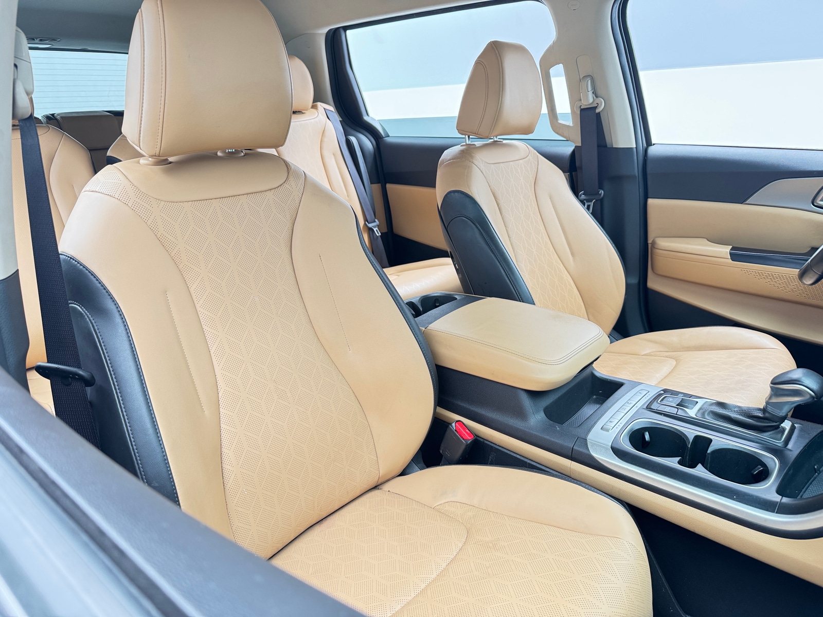 Thumbnail: 2022 Kia Carnival - 2