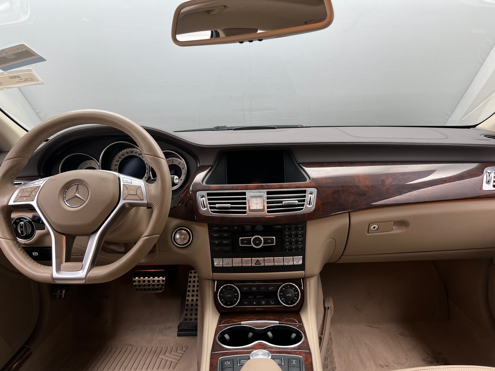 Thumbnail: 2014 Mercedes-Benz CLS - 2