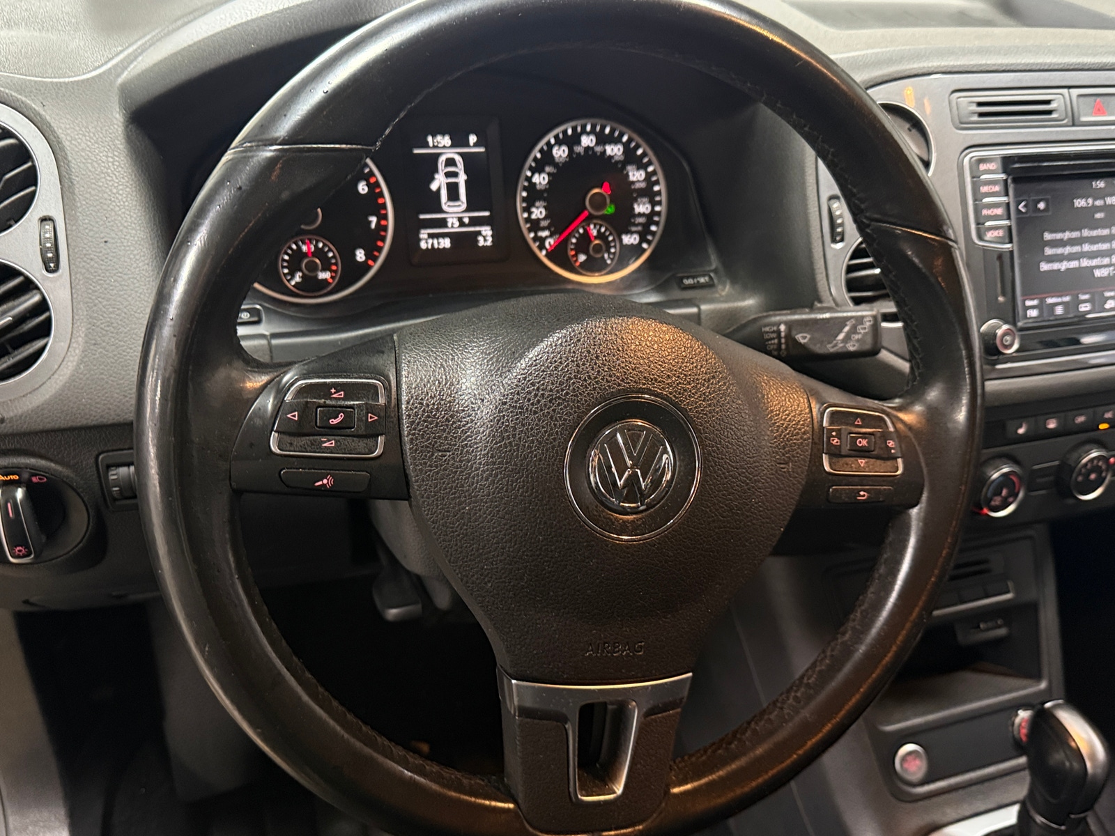 Thumbnail: 2017 Volkswagen Tiguan - 5