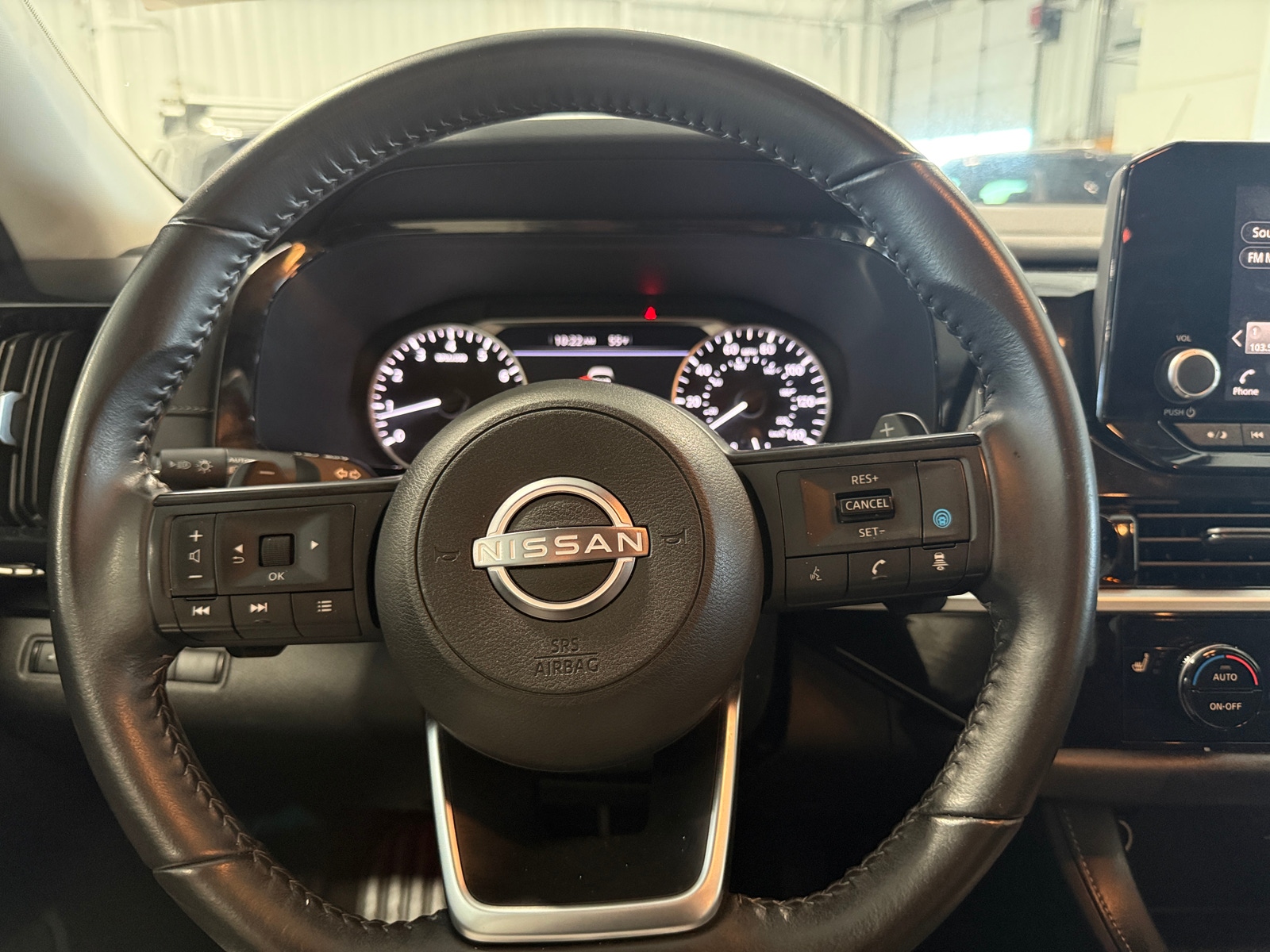 Thumbnail: 2025 Nissan Pathfinder - 5