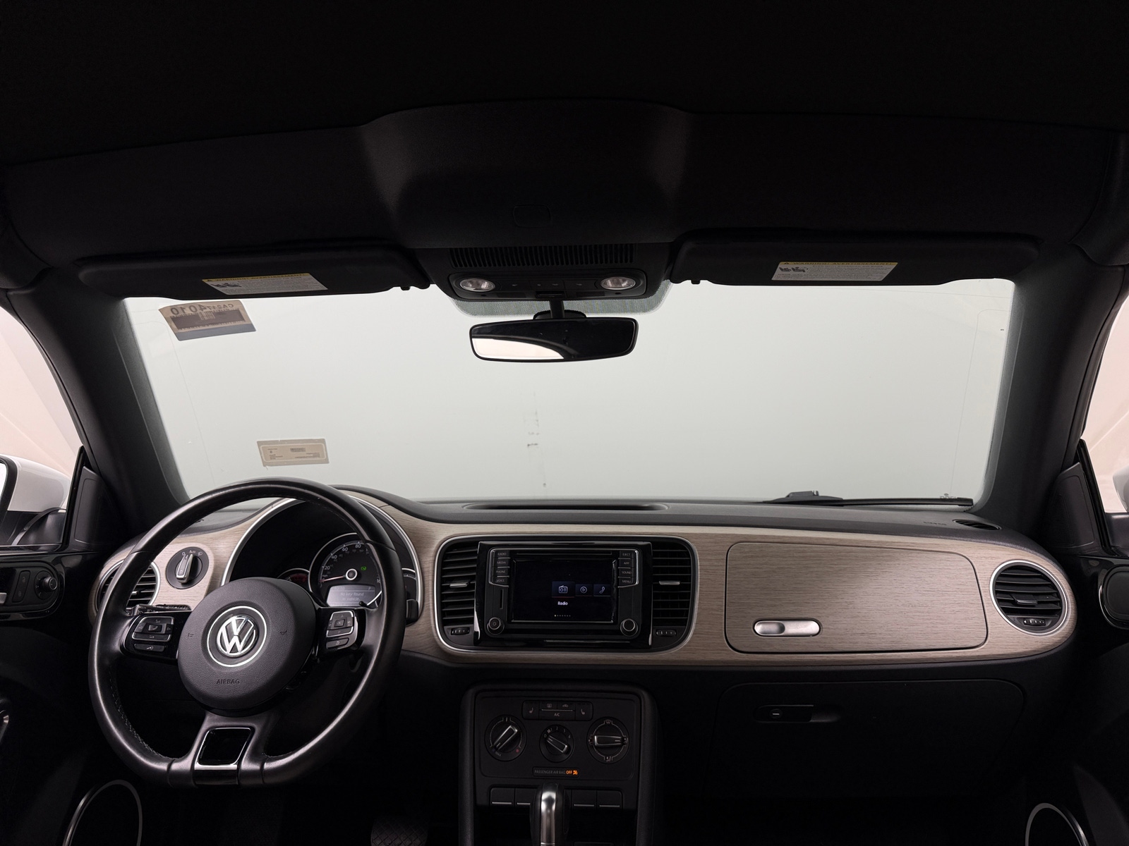 Thumbnail: 2018 Volkswagen Beetle - 3