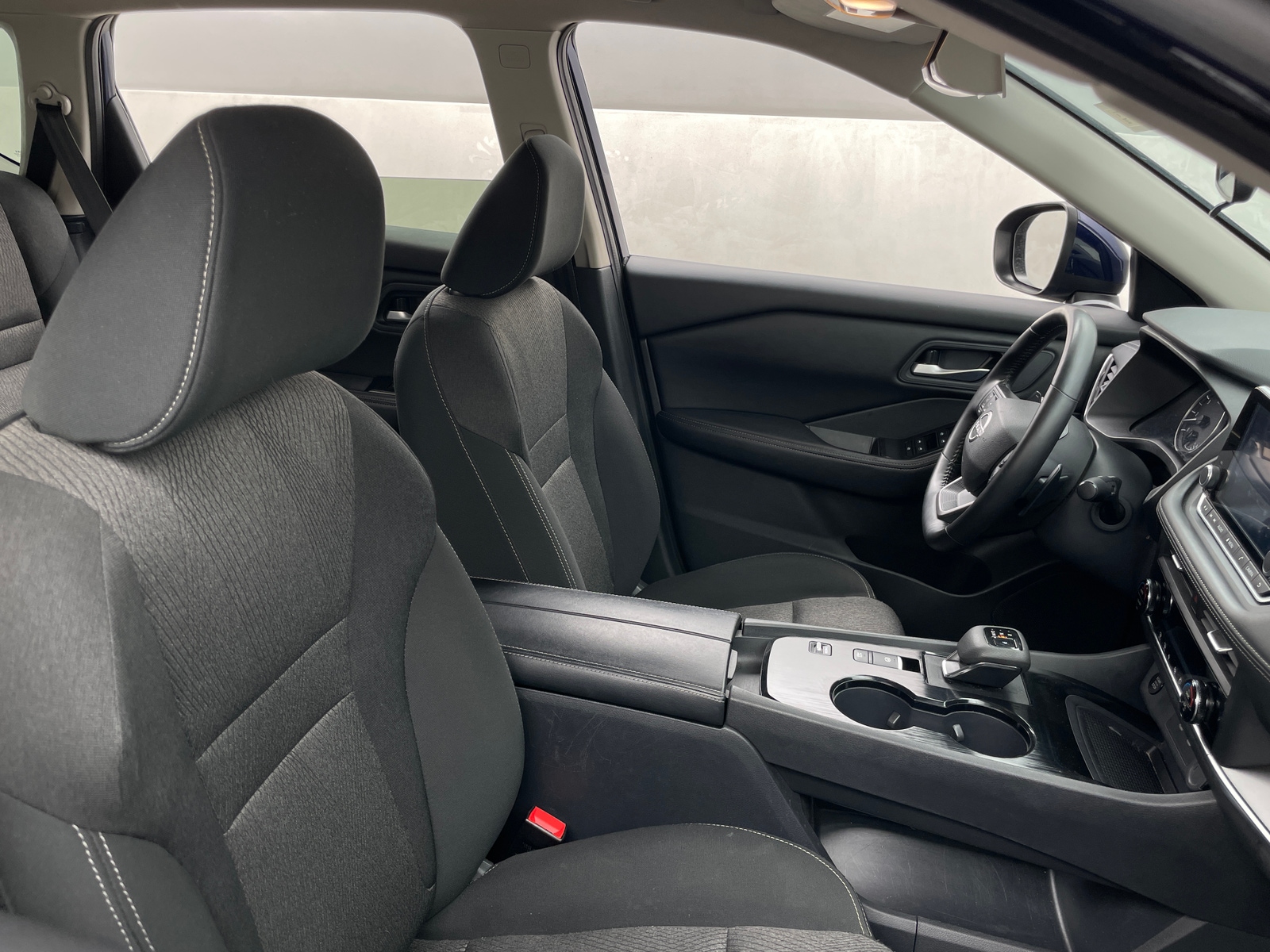 Thumbnail: 2025 Nissan Rogue - 2
