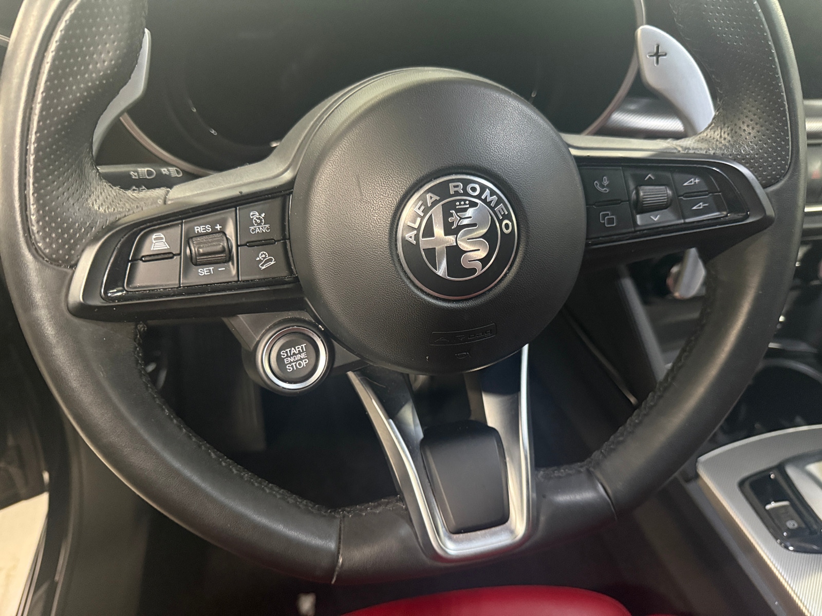 Thumbnail: 2024 Alfa Romeo Stelvio - 4