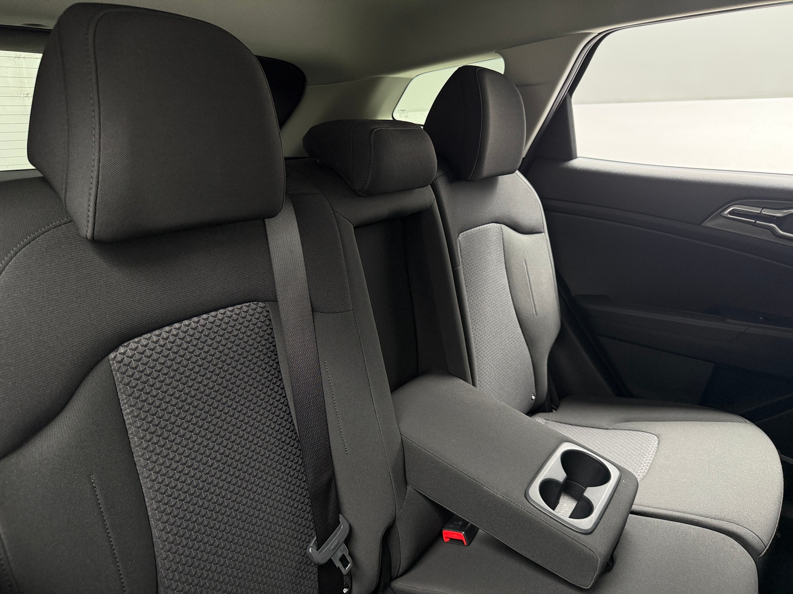 Thumbnail: 2025 Kia Sportage - 6