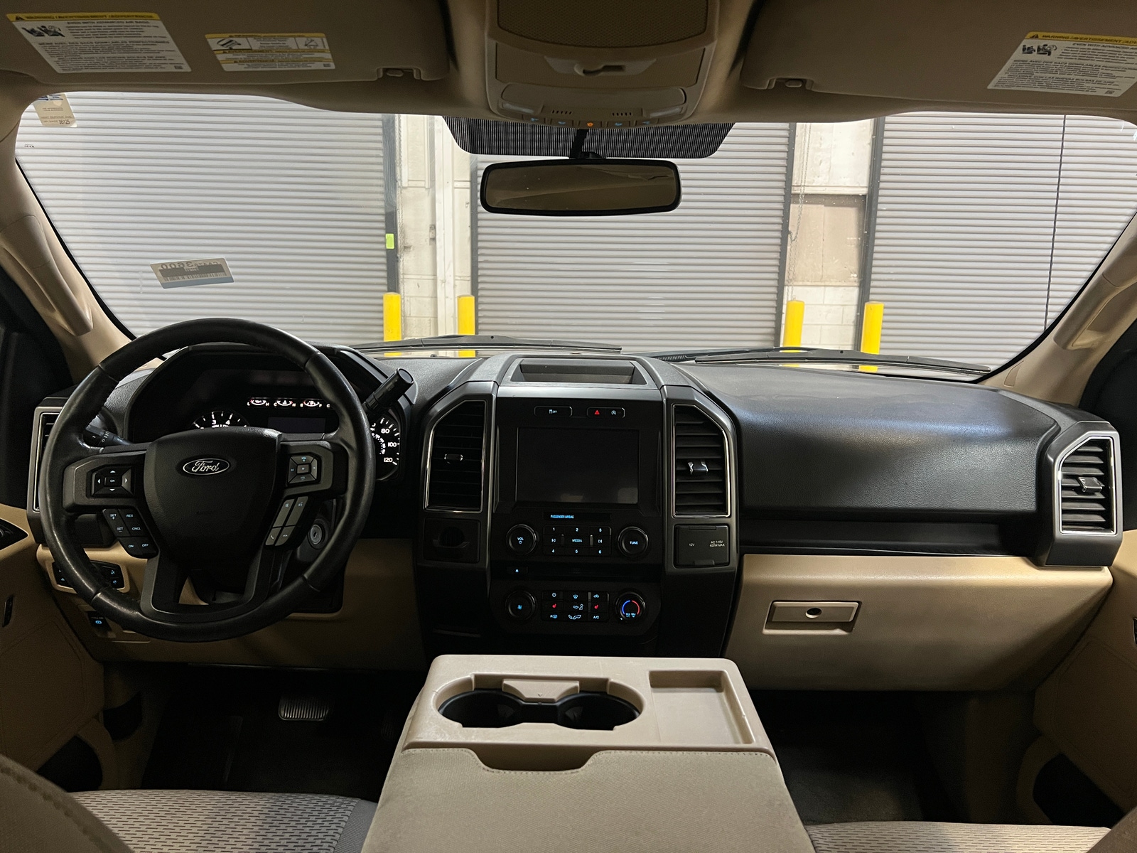 Thumbnail: 2018 Ford Econoline - 3