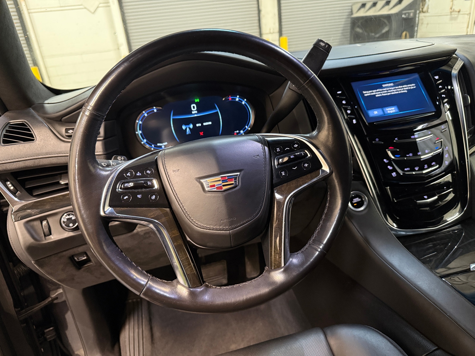 Thumbnail: 2018 Cadillac Escalade - 4